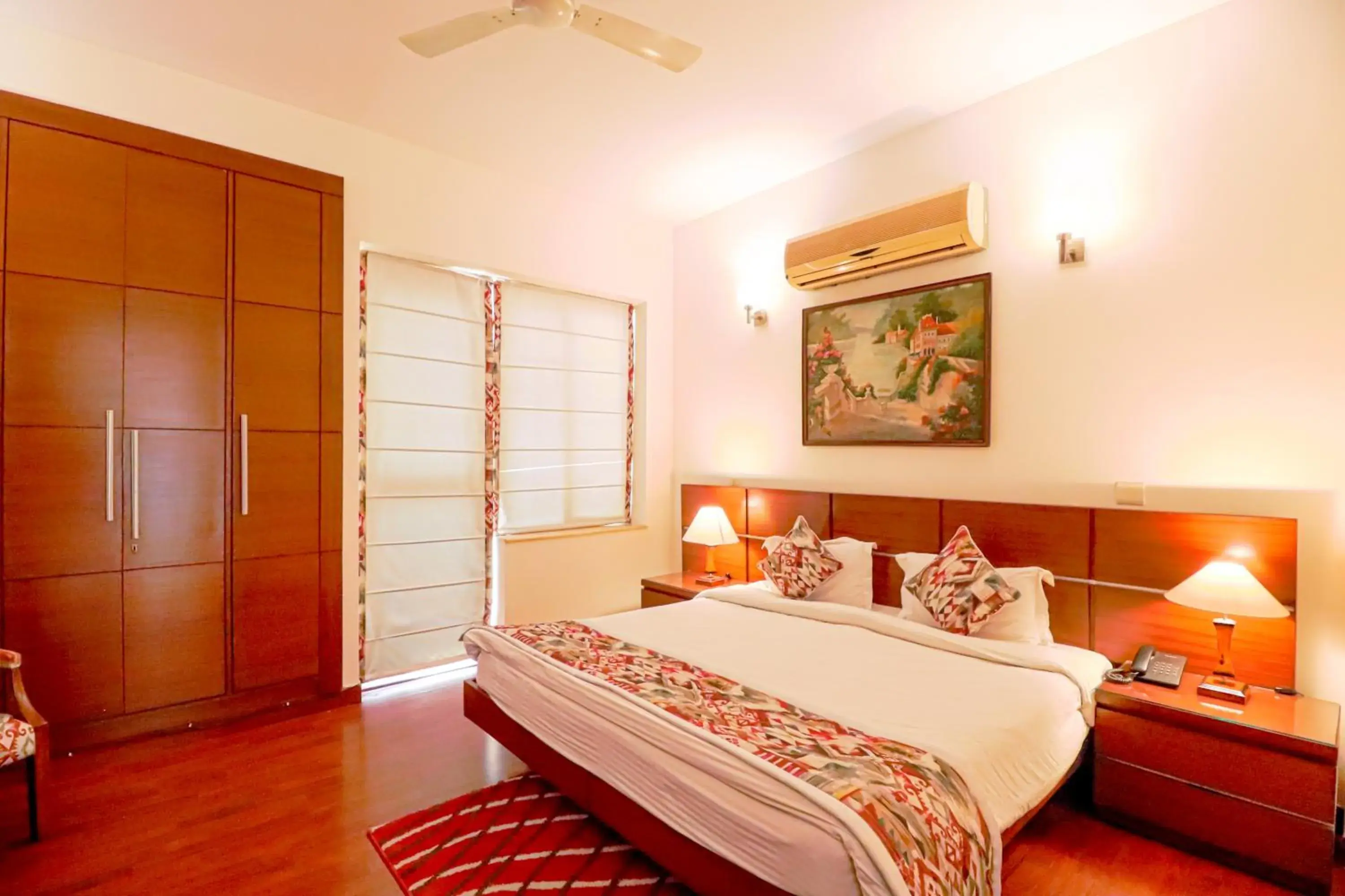 Bed in Ahuja Residency Noida Bed in Ahuja Residency Noida