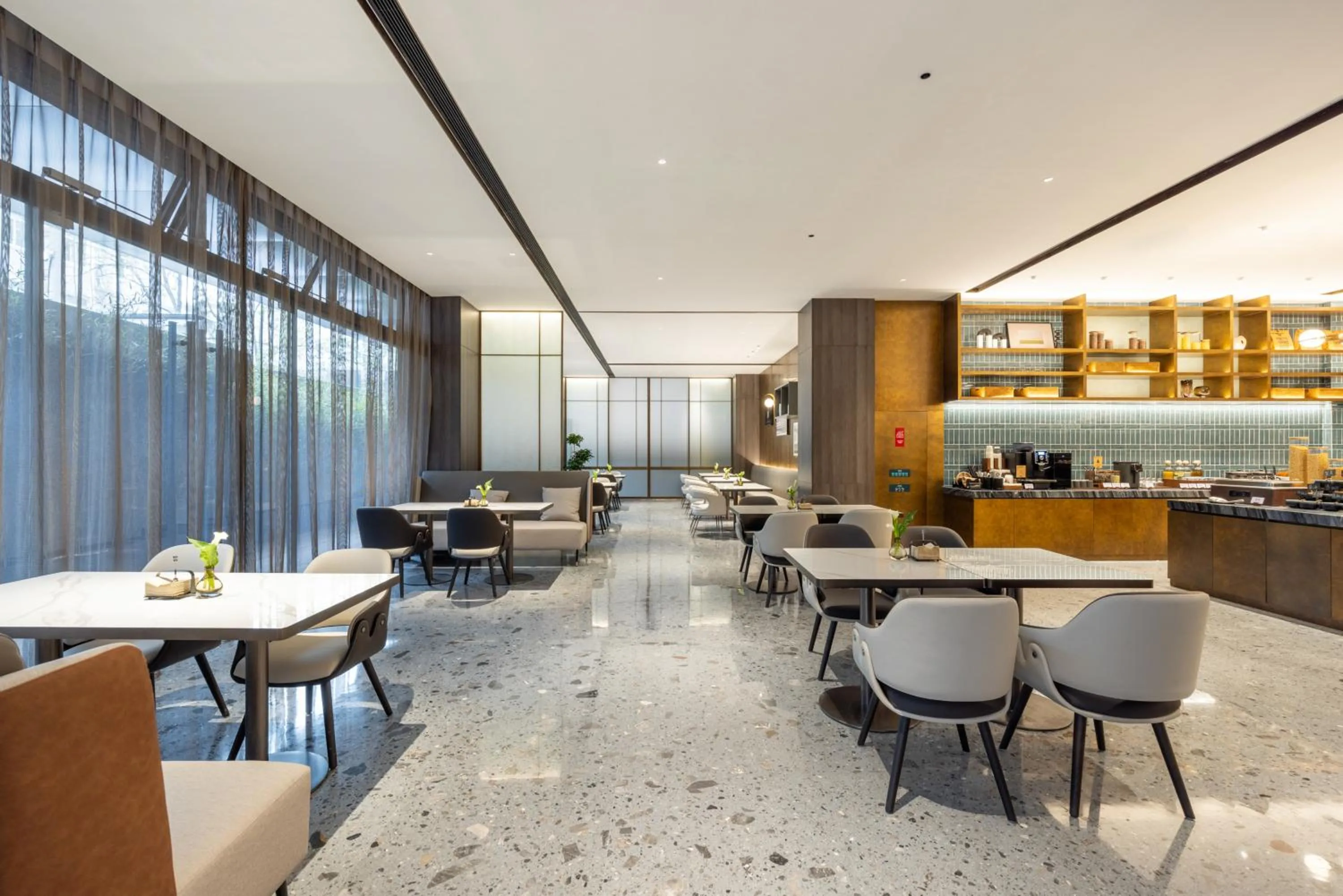 Atour Hotel Chengdu Chunxi Road South Taisheng Road Subway Station