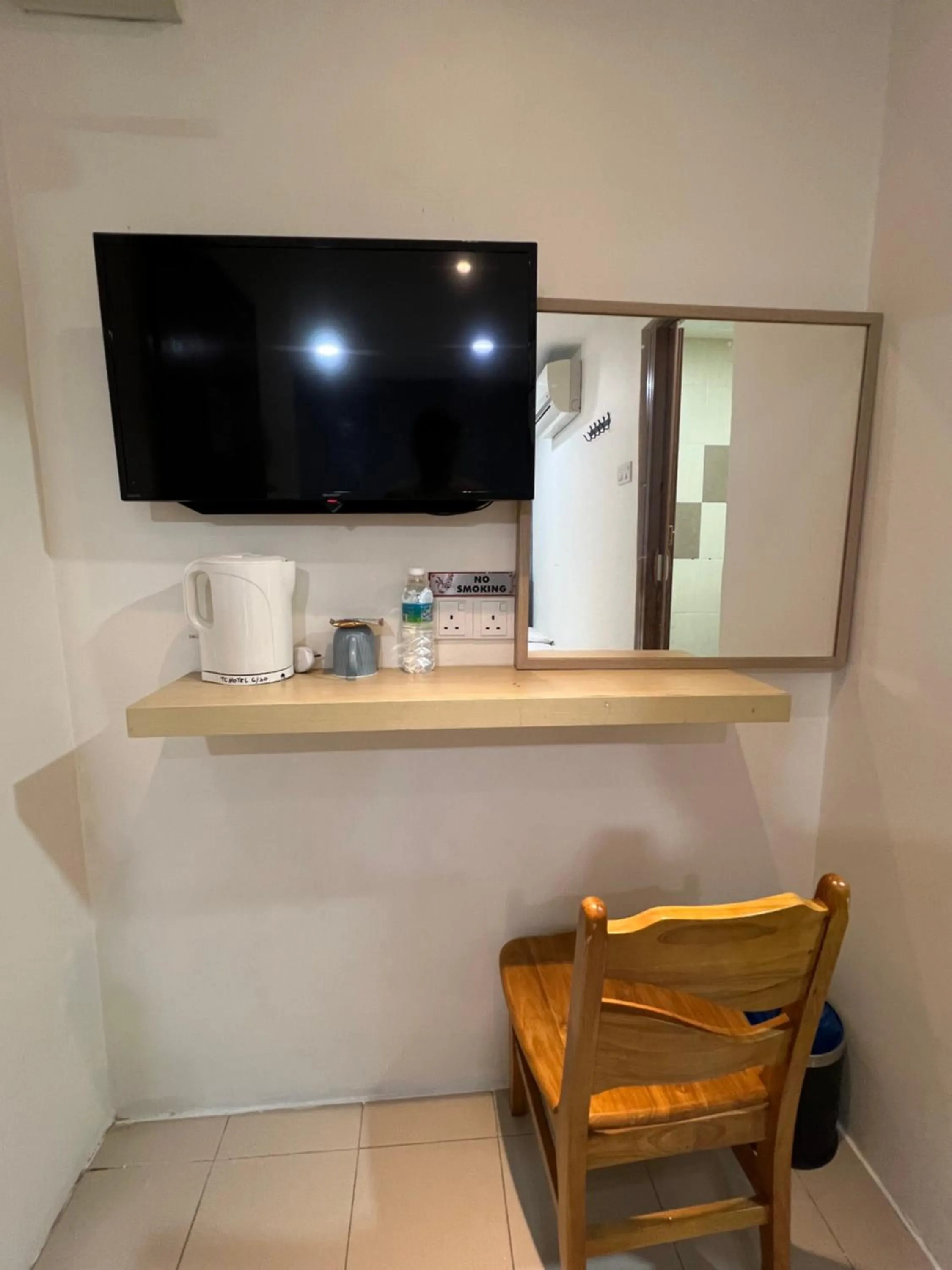 TV and multimedia in Hotel Miju