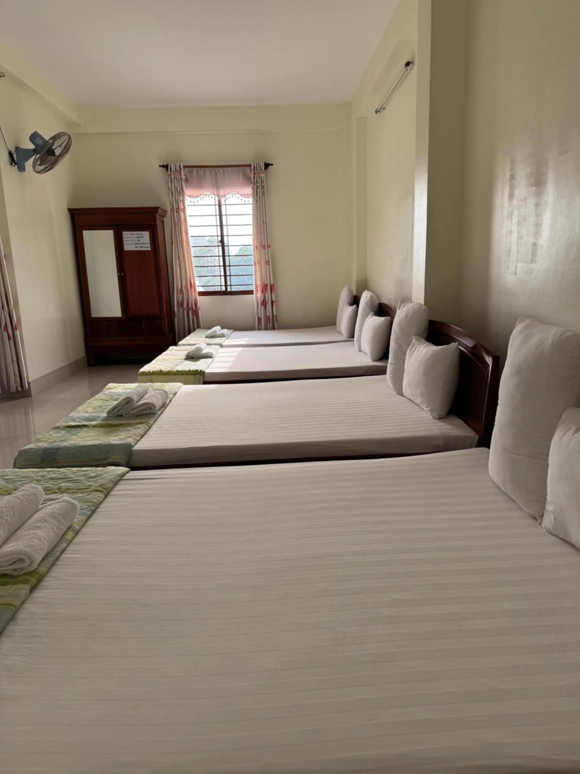 Bedroom, Bed in Thinh Khang Hotel Vung Tau