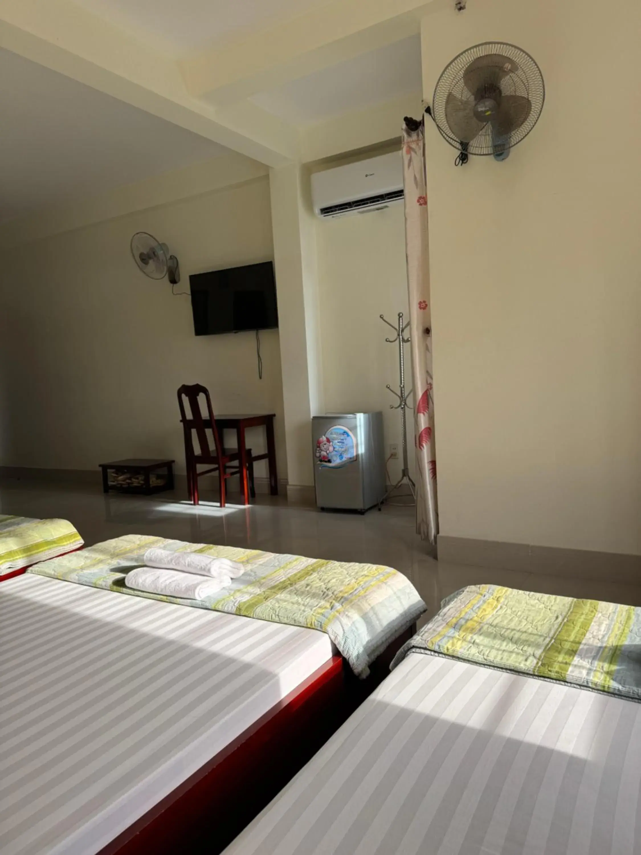 air conditioner, Bed in Thinh Khang Hotel Vung Tau air conditioner, Bed in Thinh Khang Hotel Vung Tau
