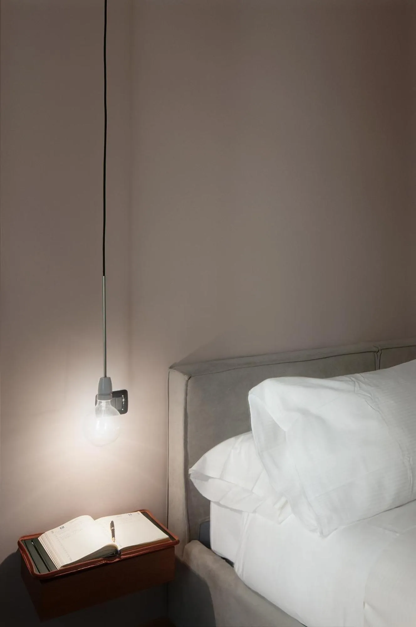 Decorative detail, Bed in Fifty Eight Suite Milan Center