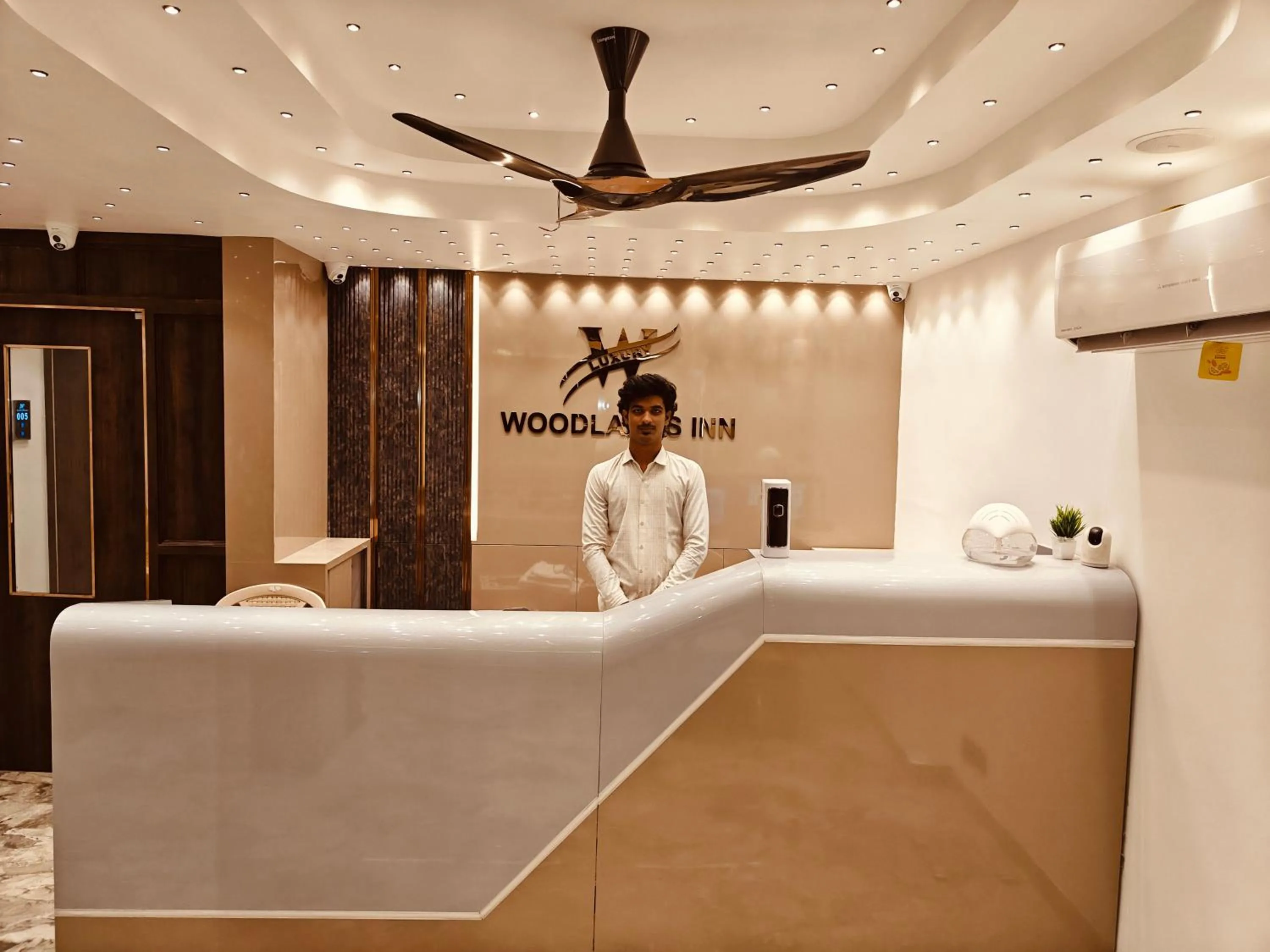Woodlands Inn