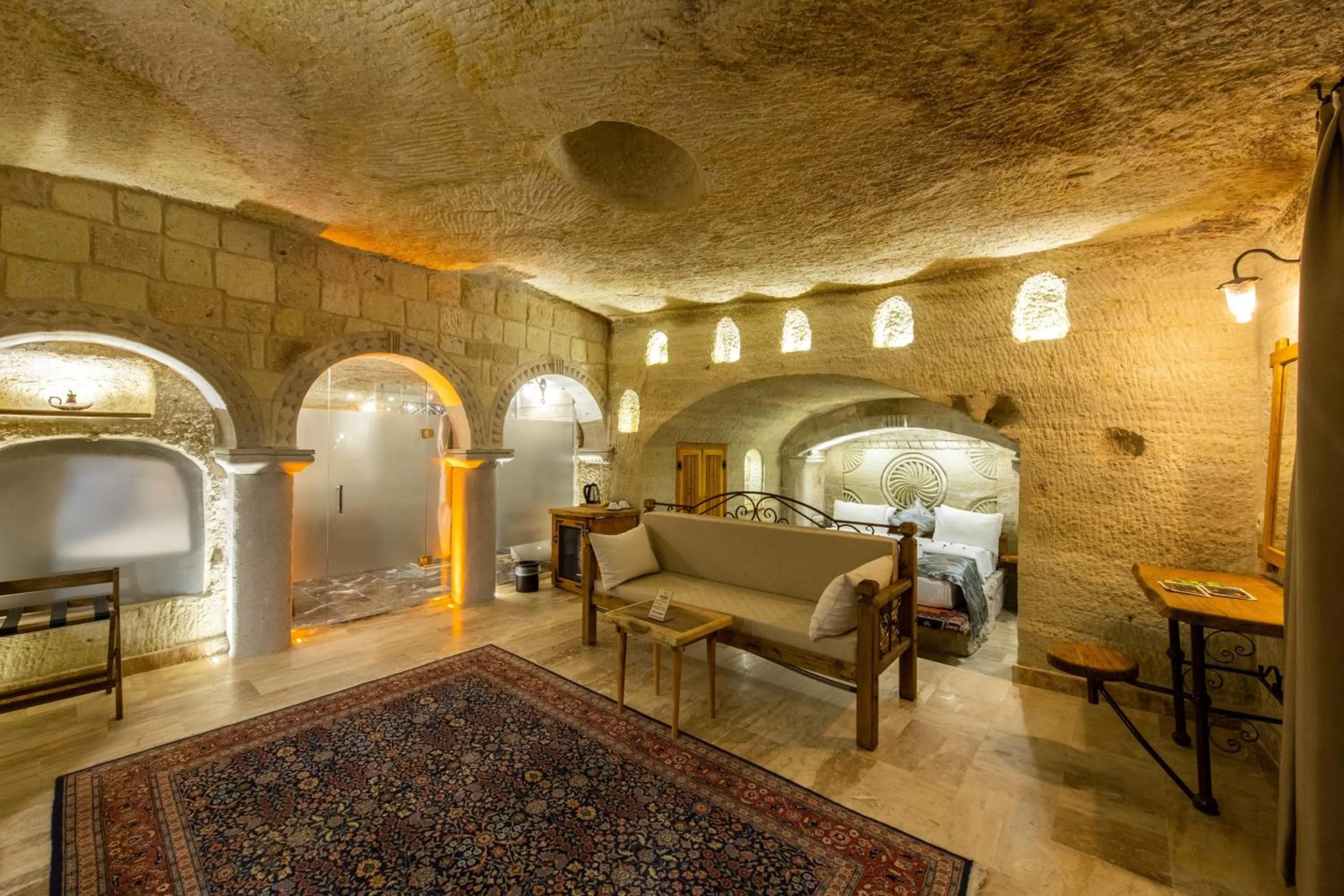 Living room in Charming Cave Hotel