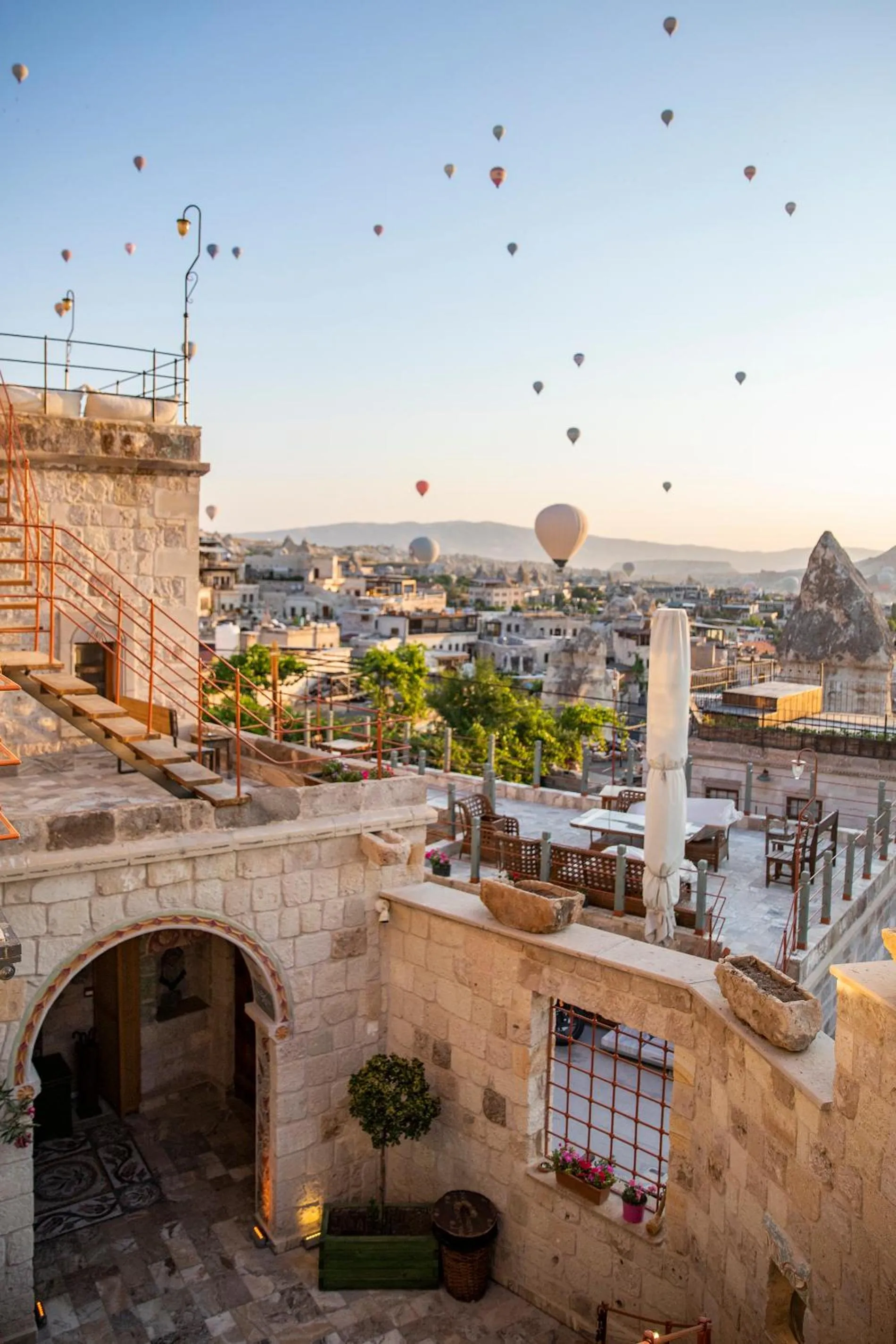 Property building in Charming Cave Hotel