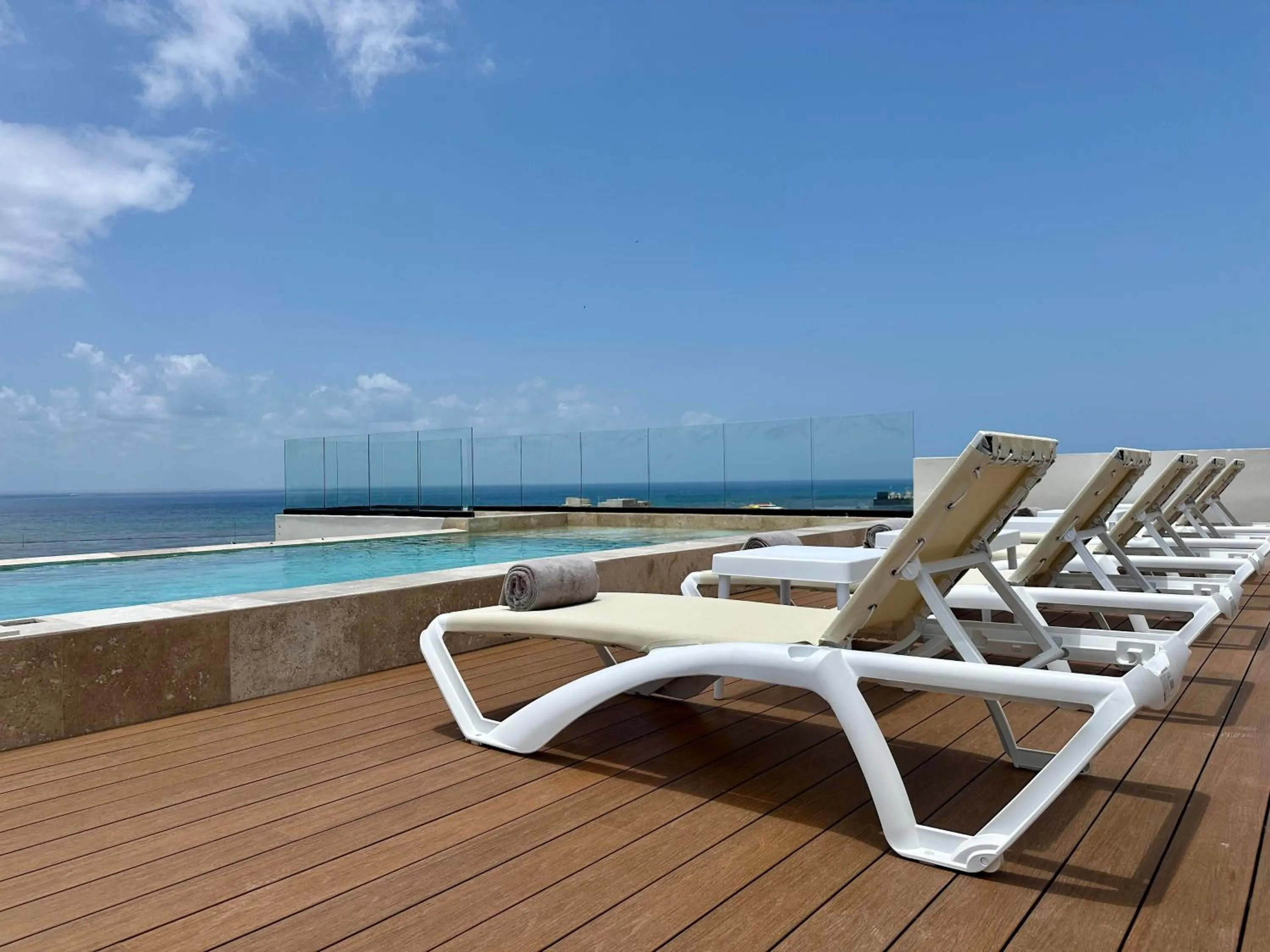 Swimming pool in abba Suites Playa del Carmen