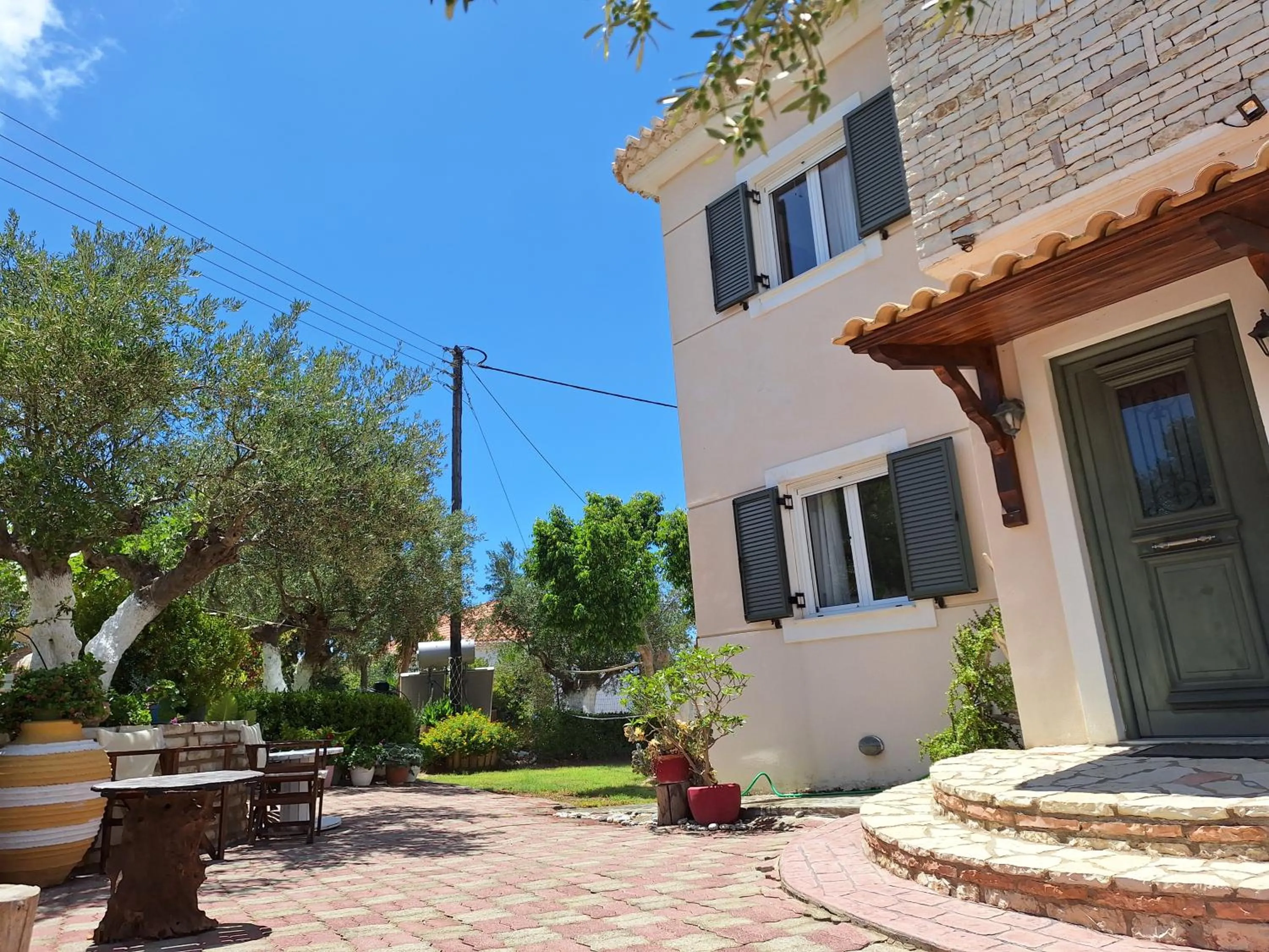 Property building in Villa Tapia