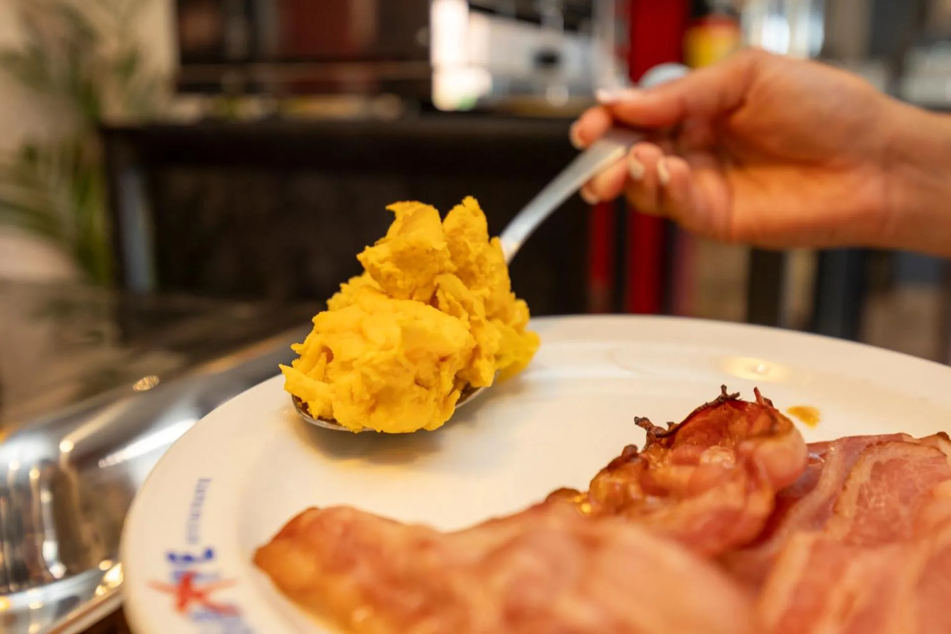 Restaurant/places to eat in Hotel Restaurante Isape GBC