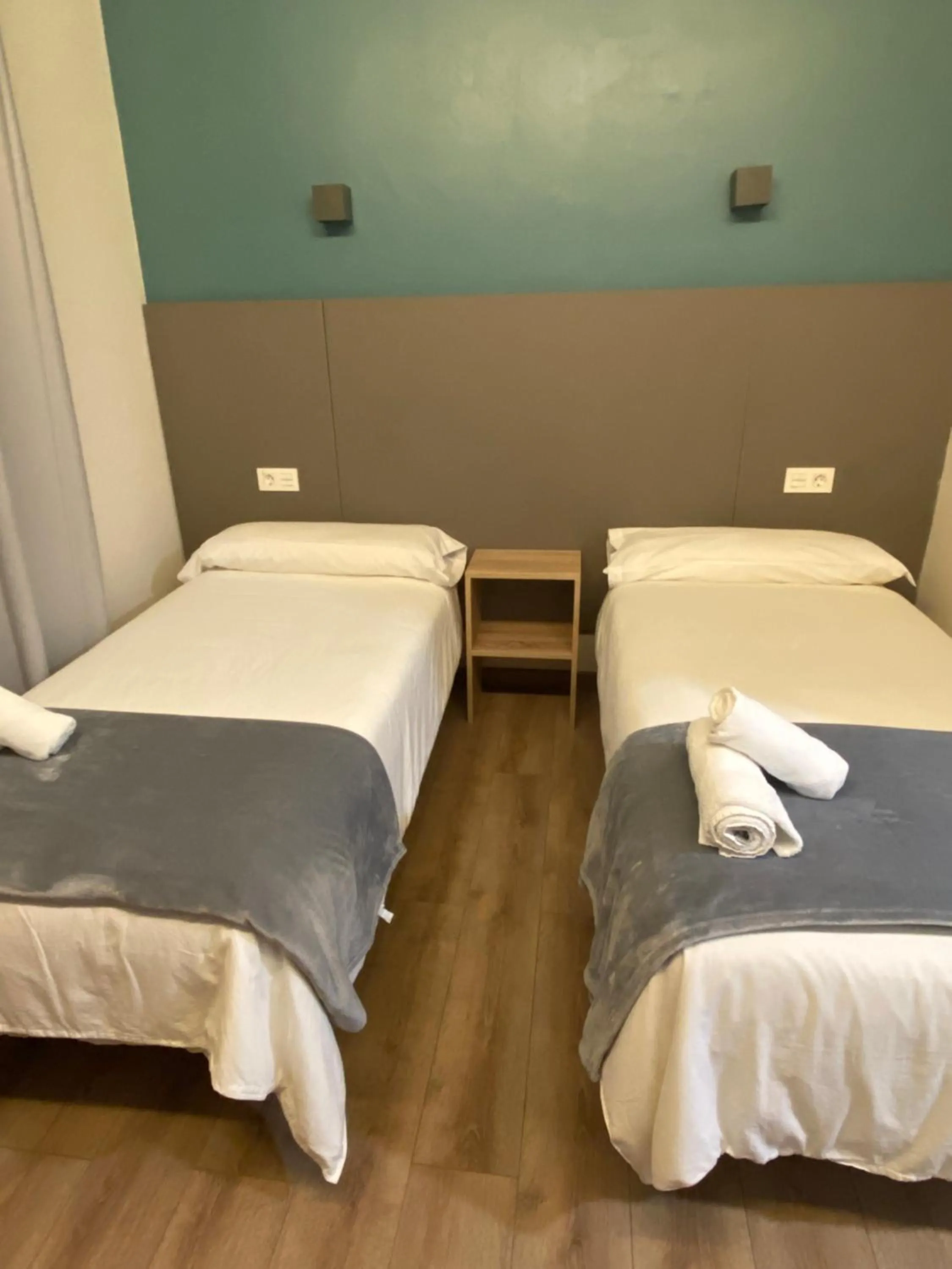 Photo of the whole room, Bed in Hotel Restaurante Isape GBC