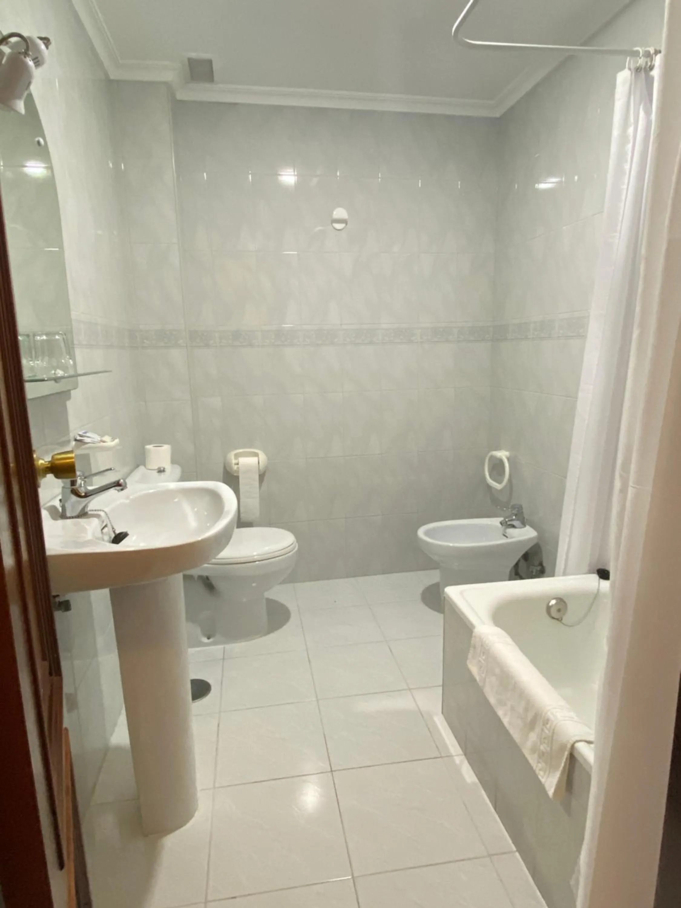 Bathroom in Hotel Restaurante Isape GBC