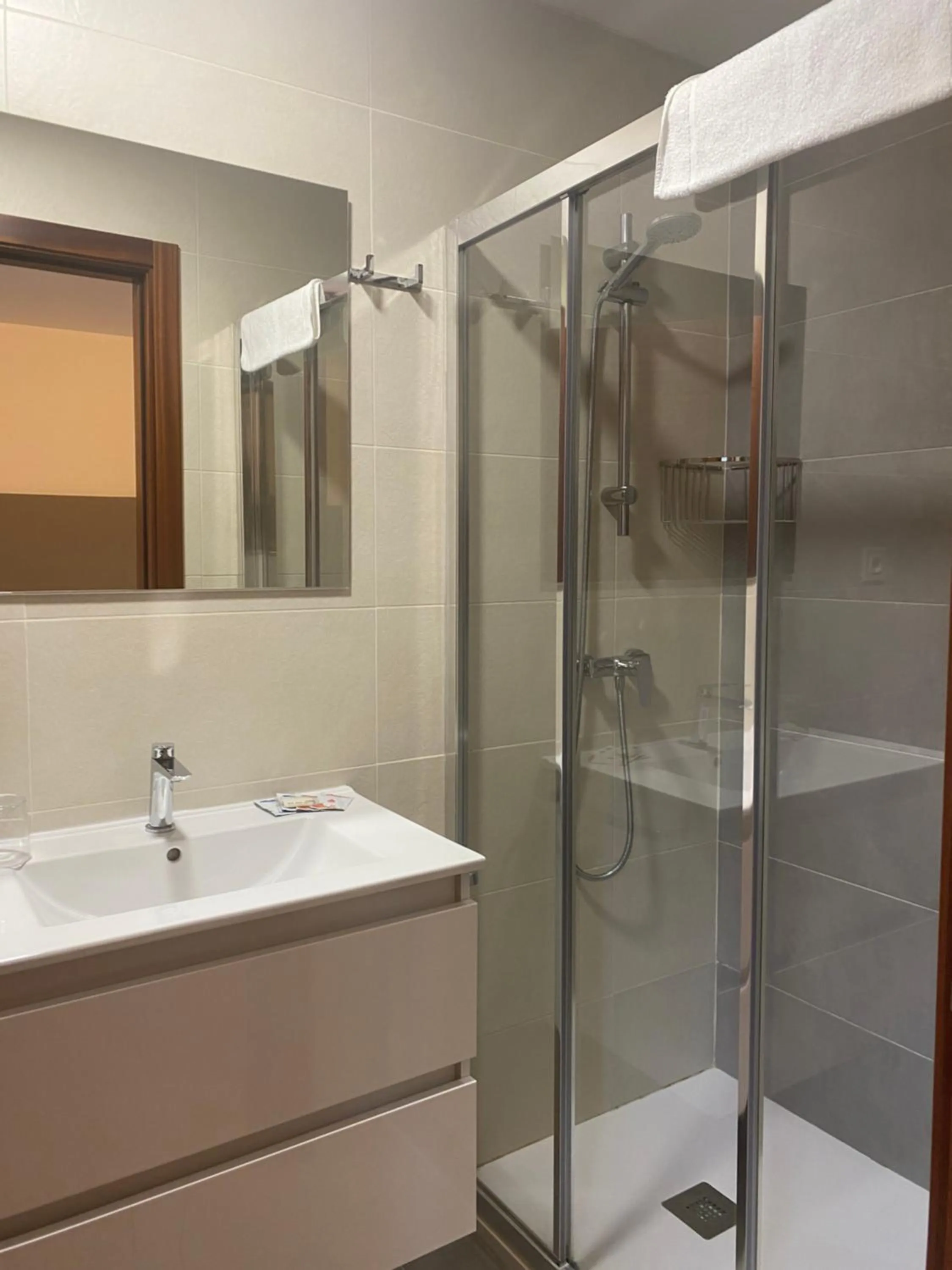 Bathroom in Hotel Restaurante Isape GBC