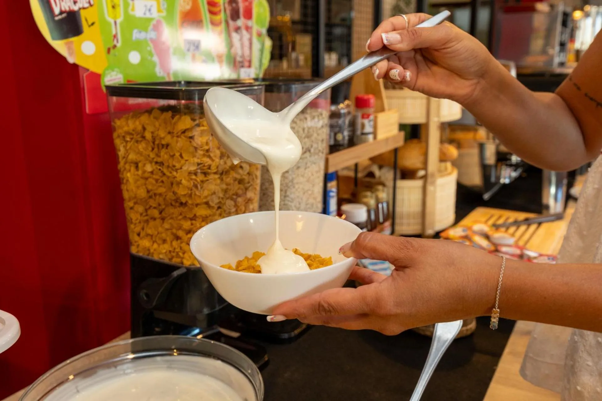 Restaurant/places to eat in Hotel Restaurante Isape GBC