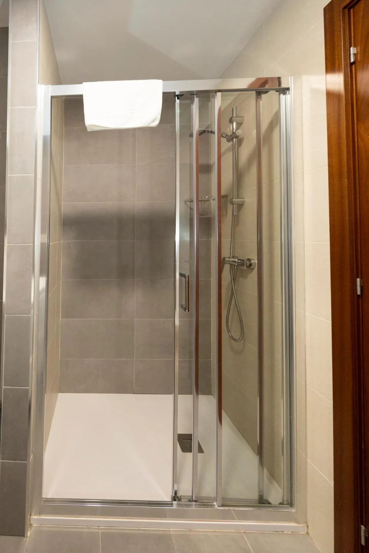 Bathroom in Hotel Restaurante Isape GBC