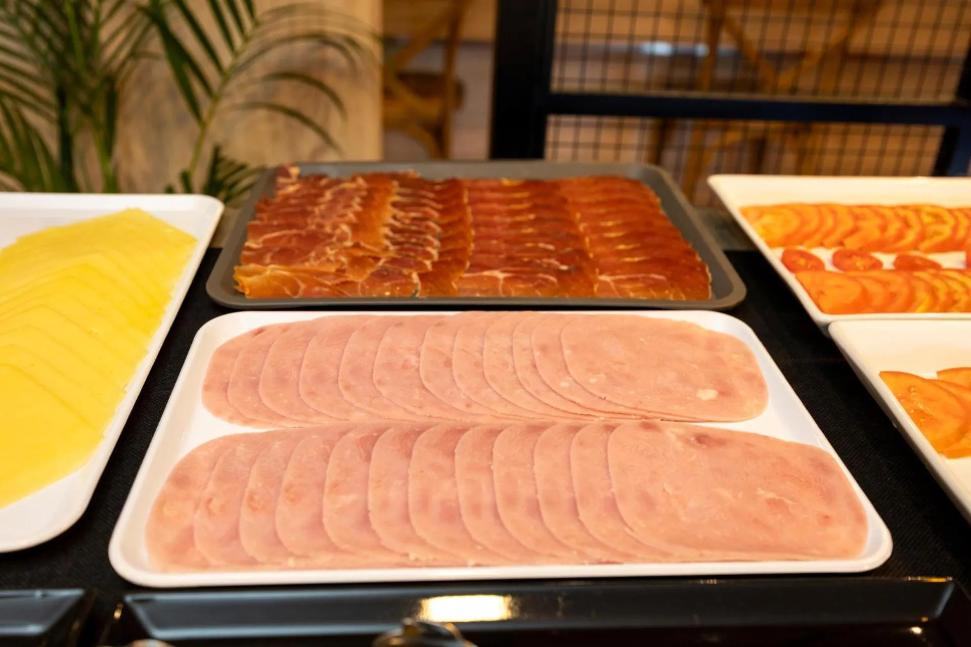 Restaurant/places to eat in Hotel Restaurante Isape GBC