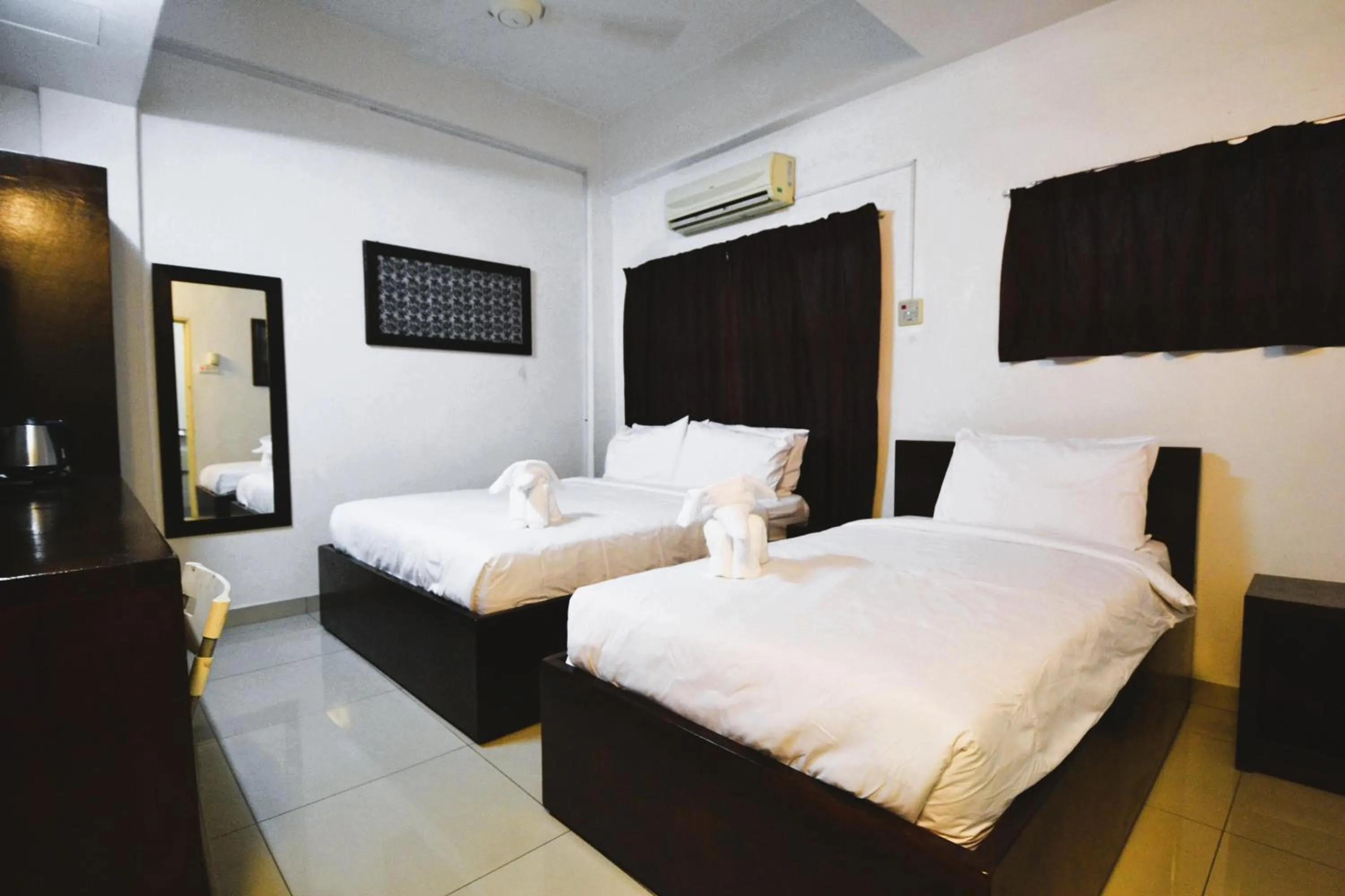 Bedroom, Bed in AZYA Hotel