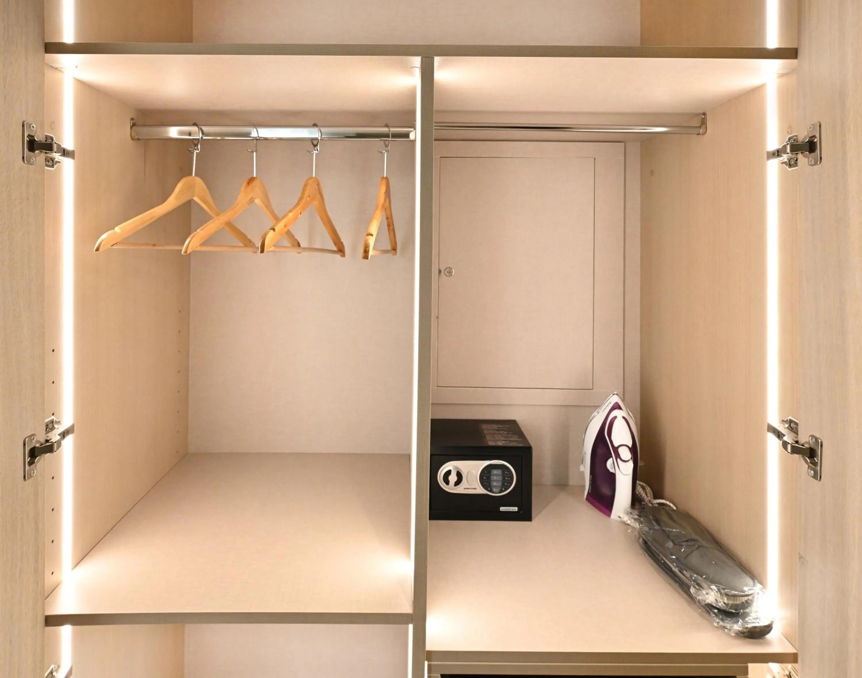 safe in Icon Central SKG