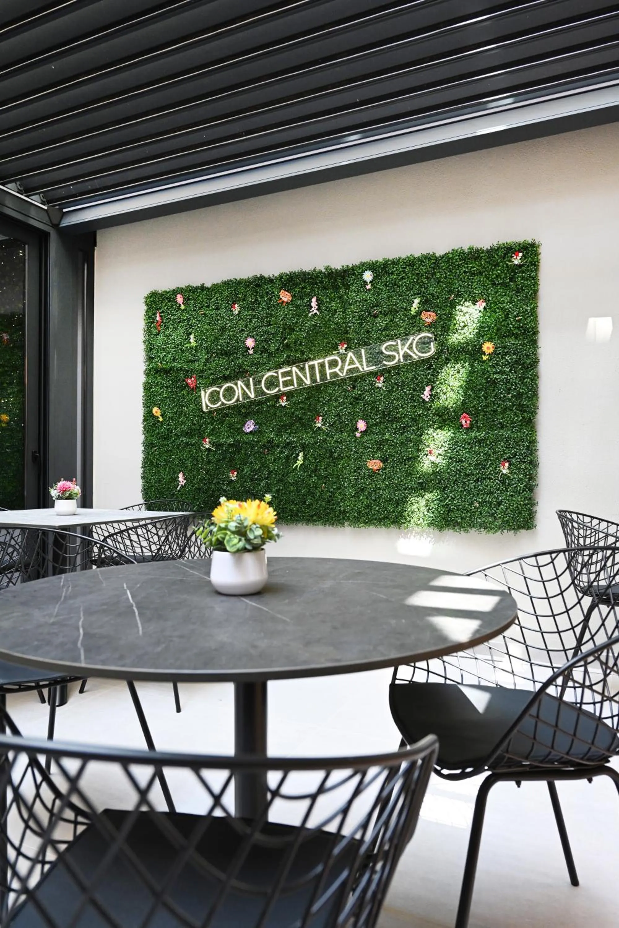 Communal lounge/ TV room in Icon Central SKG