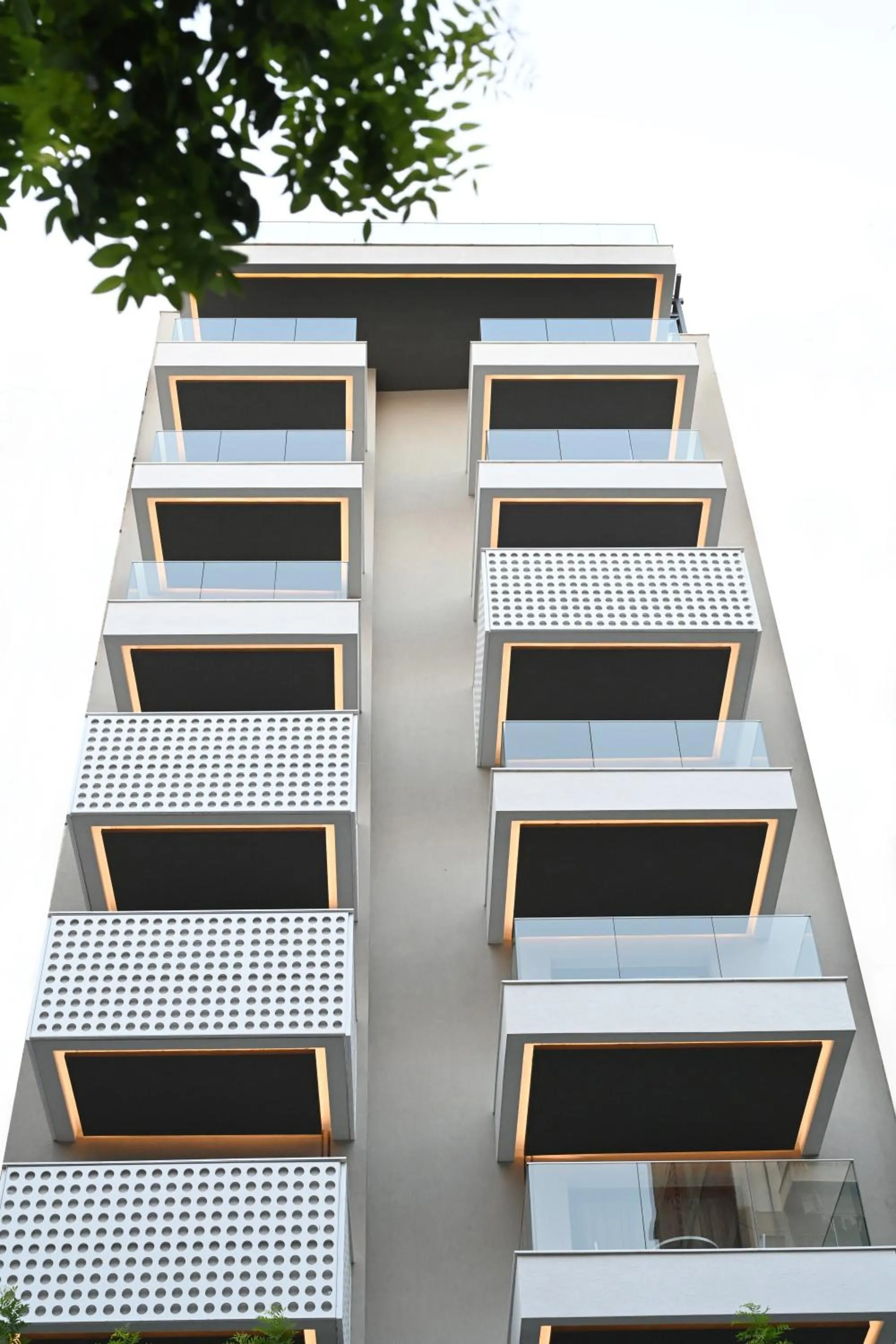 Property building in Icon Central SKG