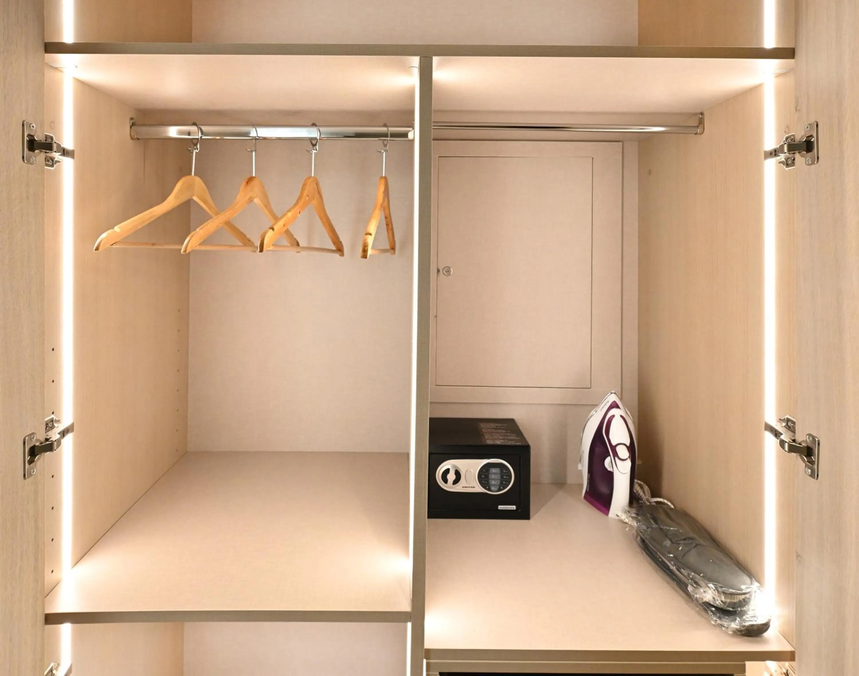 flat iron in Icon Central SKG