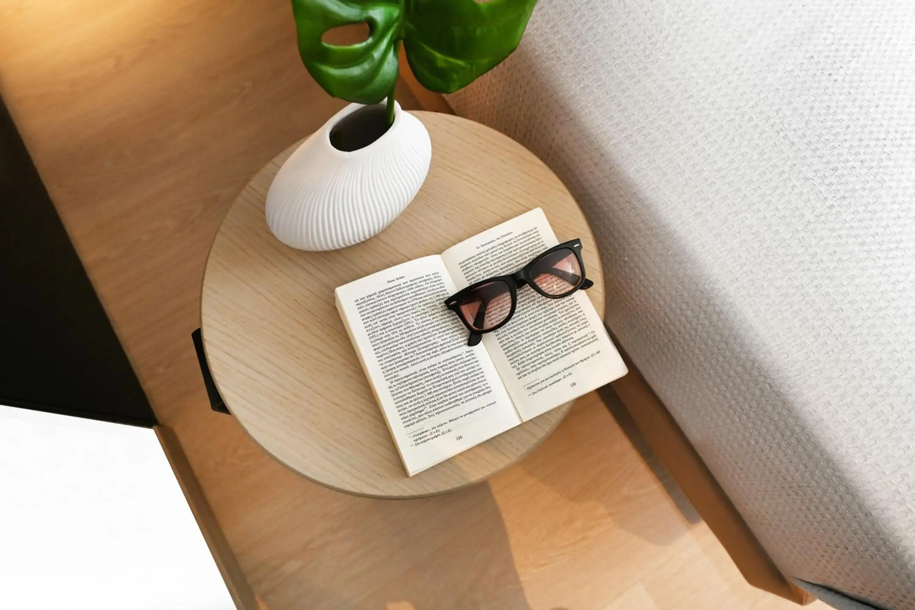 Bed in Icon Central SKG Bed in Icon Central SKG