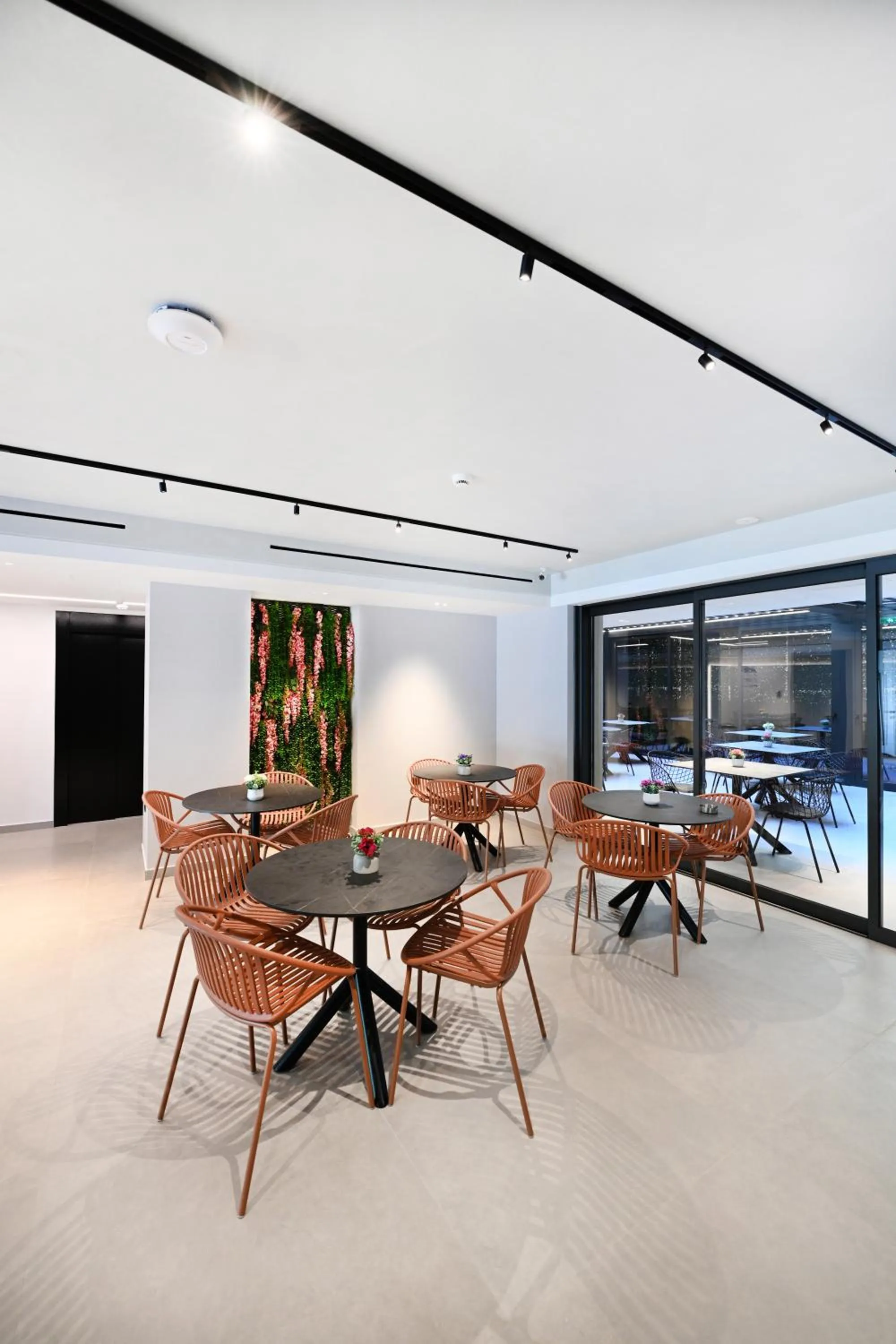 Living room in Icon Central SKG