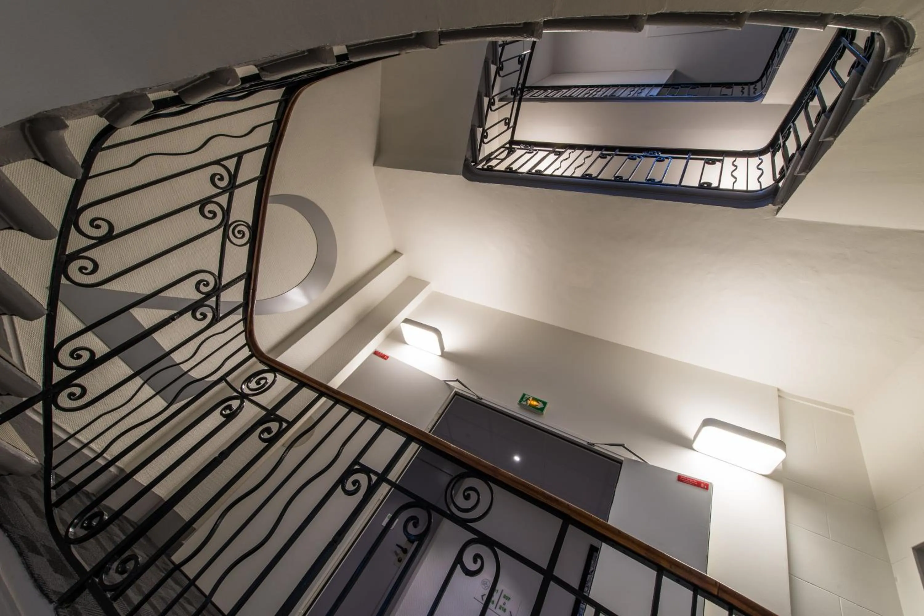 Area and facilities in Campanile Annecy Centre - Gare