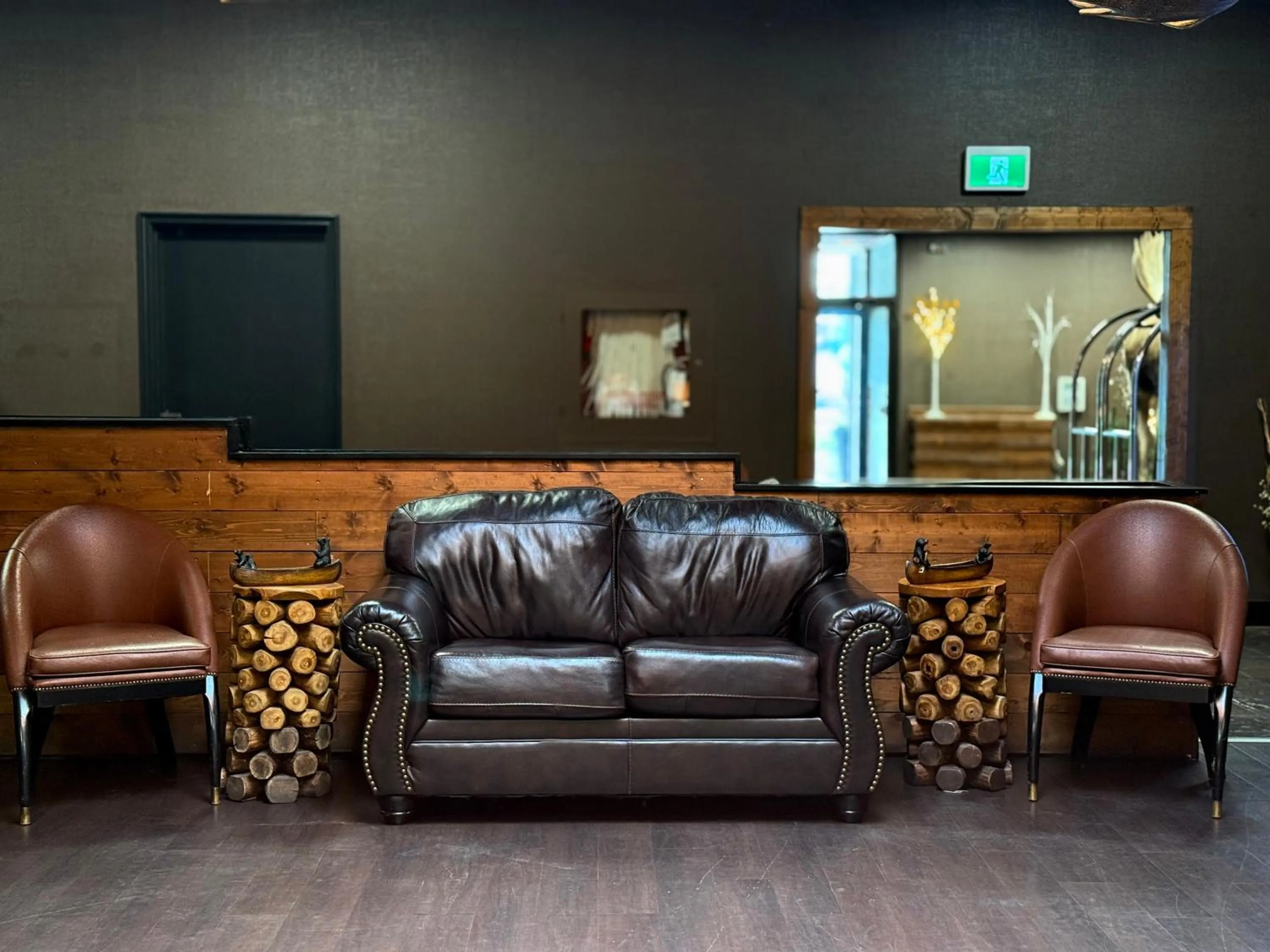 Seating area in Quality Inn Fort Frances