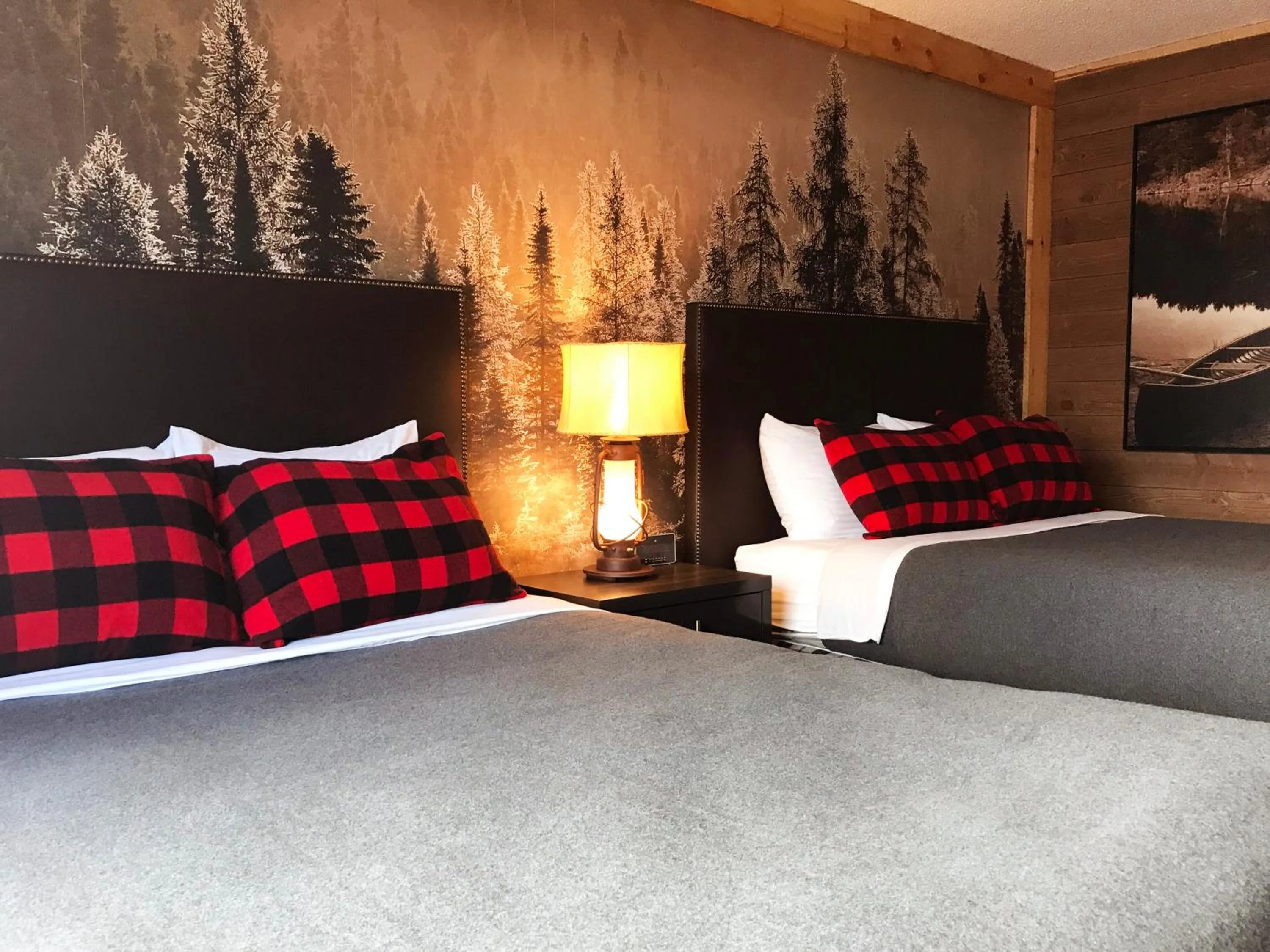 Bed in Copper River Inn