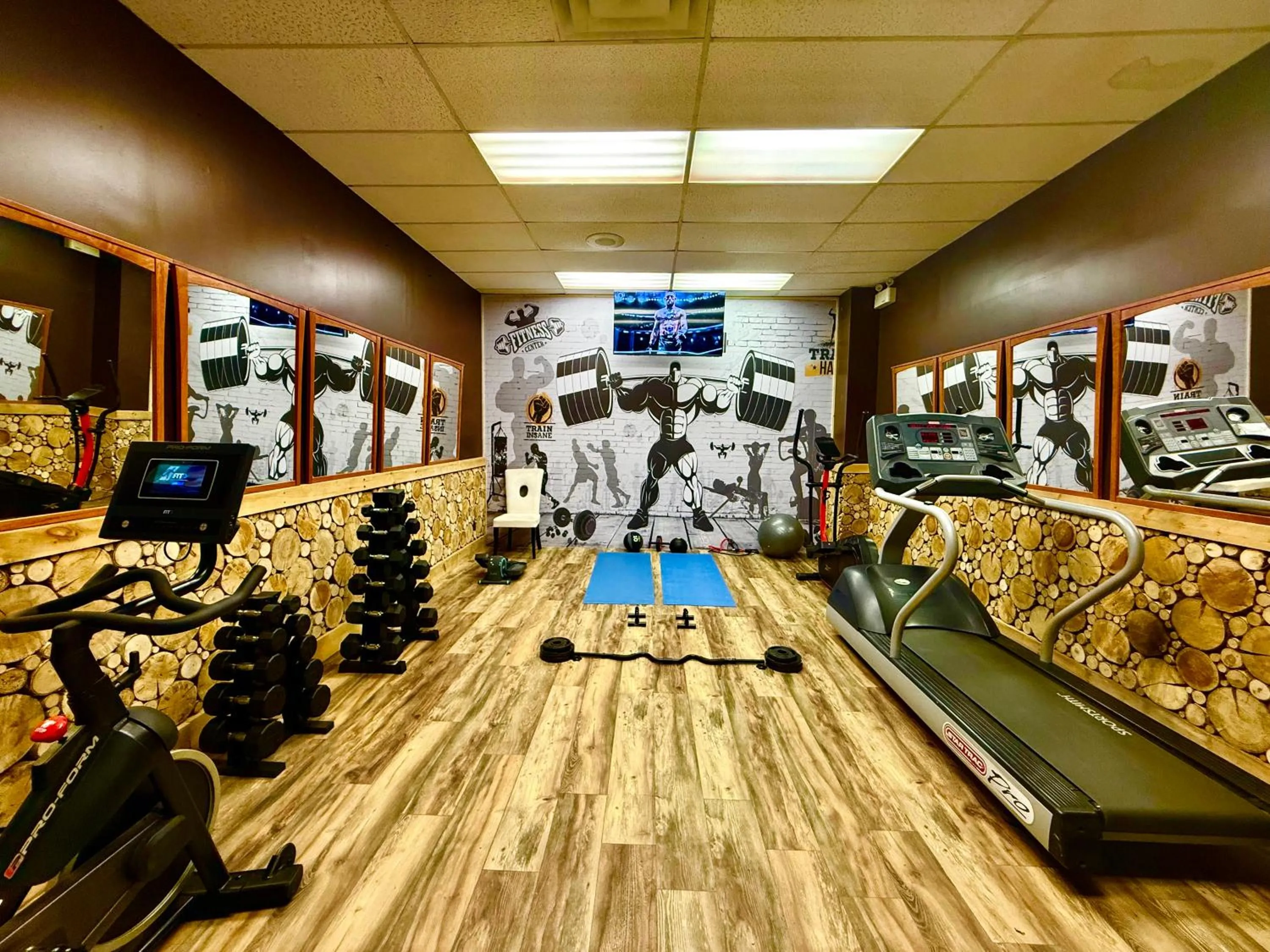 Fitness centre/facilities in Quality Inn Fort Frances
