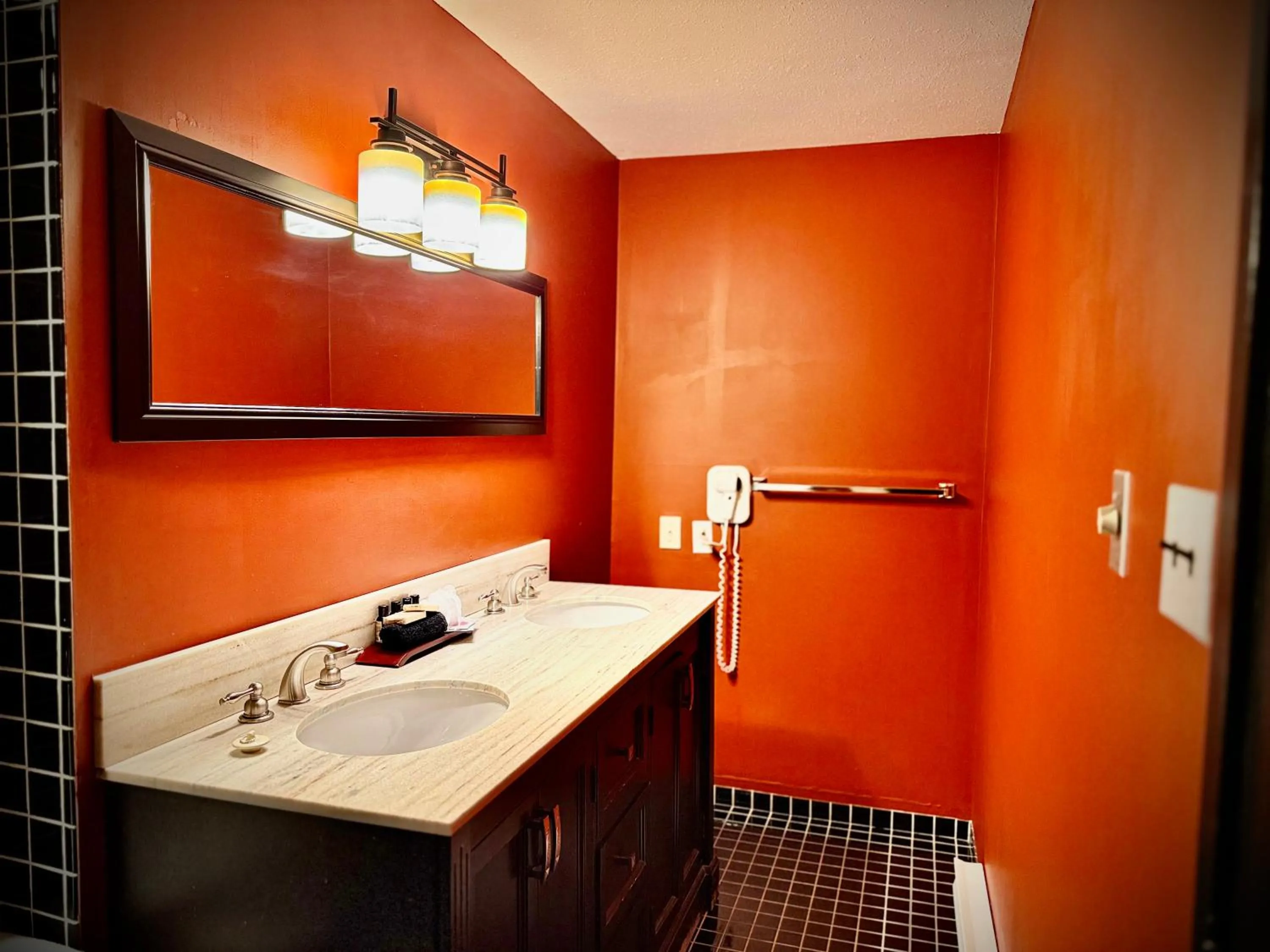 Bathroom in Quality Inn Fort Frances