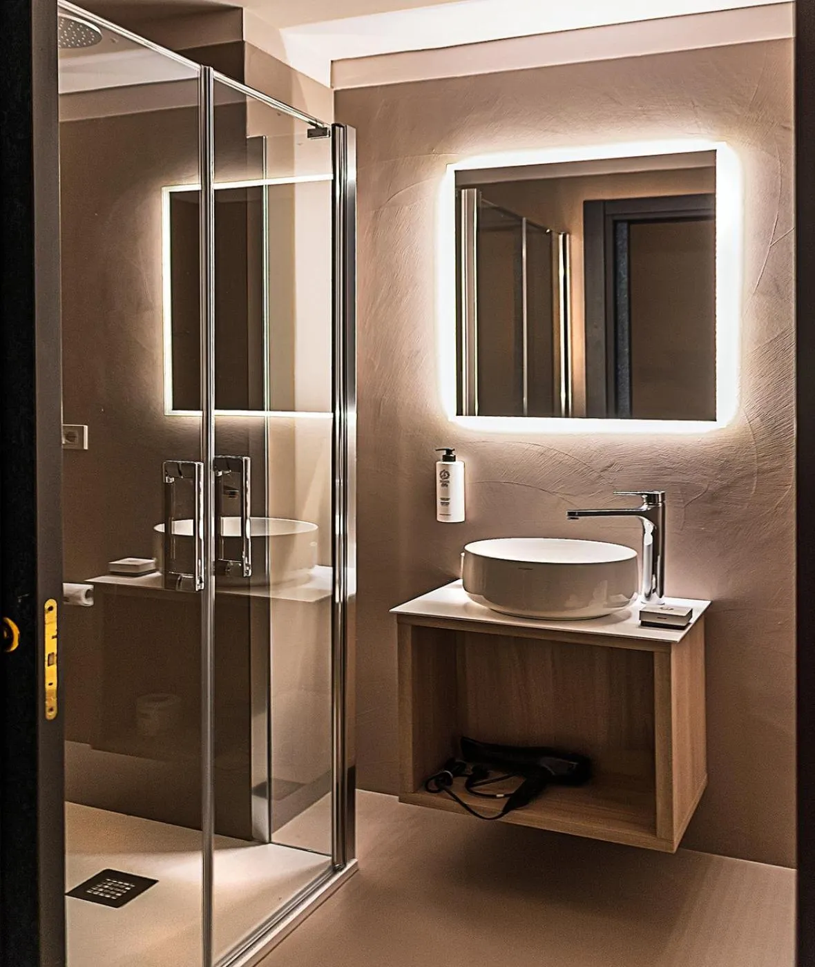 Bathroom in Hotel Harmony-Smile