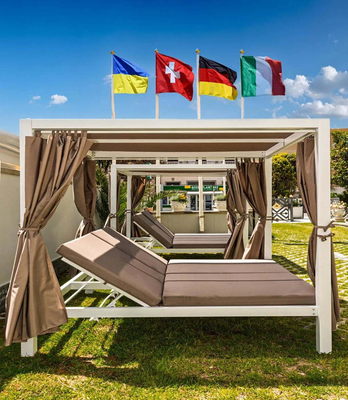 sunbed in Hotel Harmony-Smile