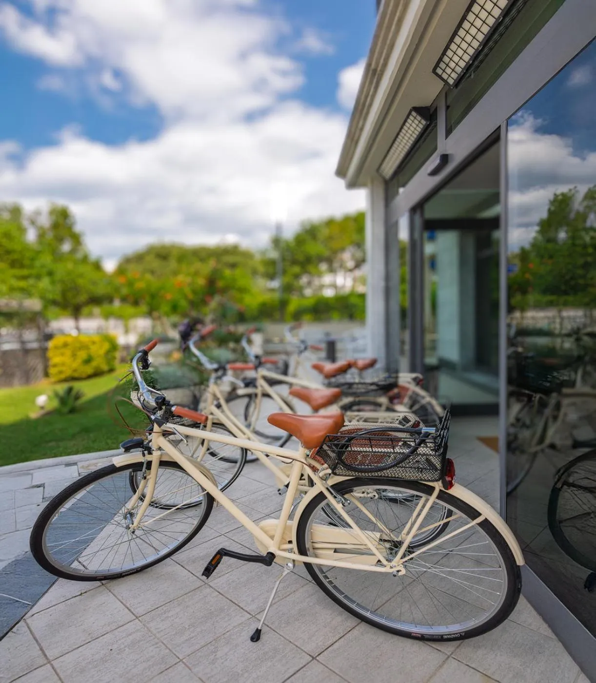 Cycling in Hotel Harmony-Smile