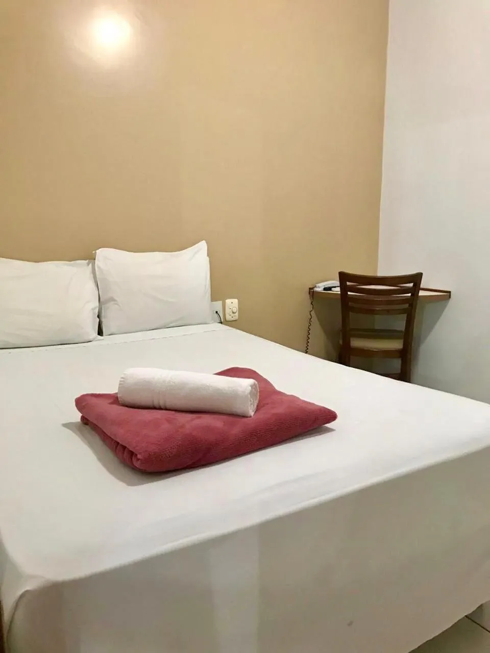 Bed in Acapu Hotel
