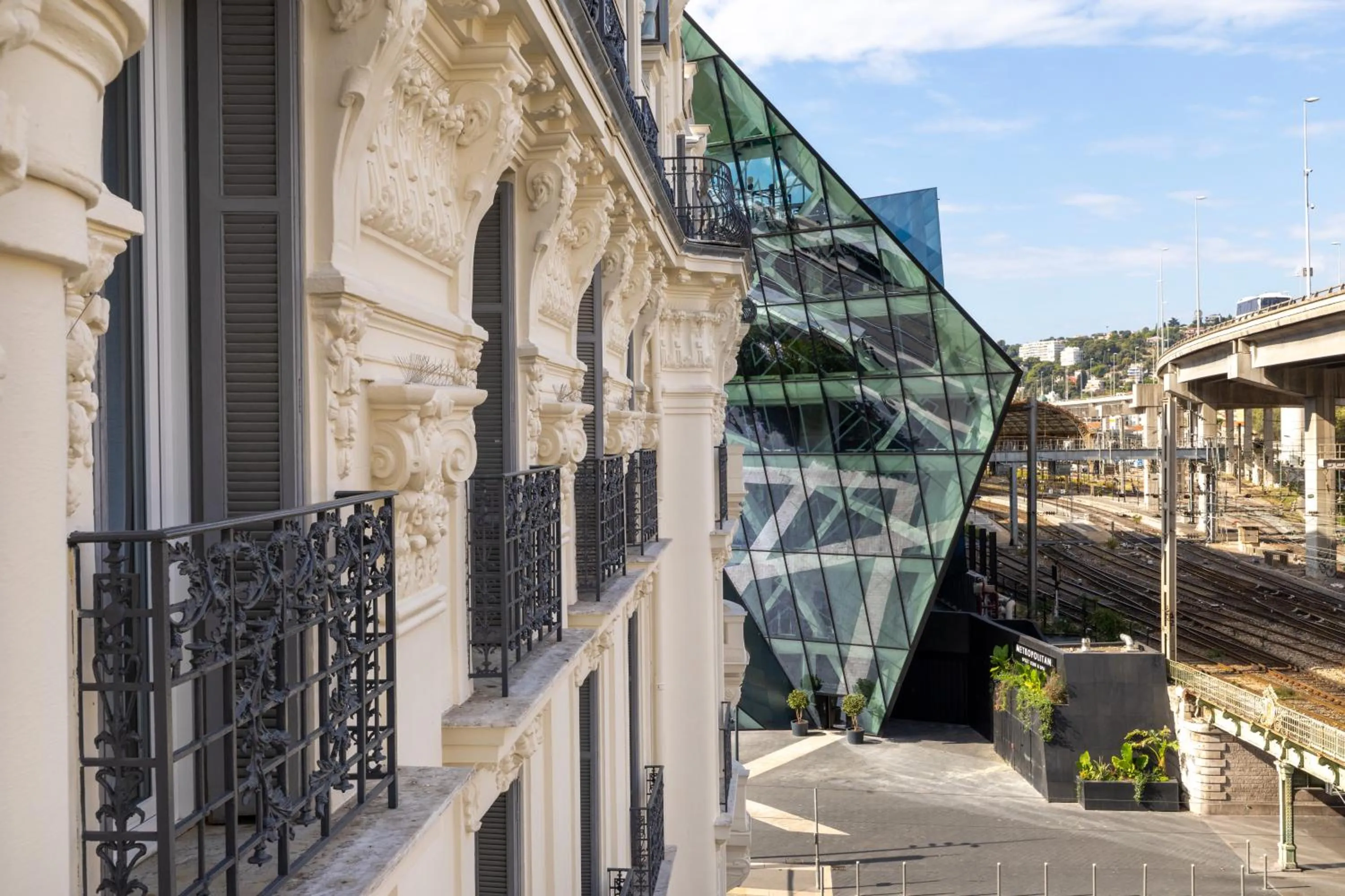 Property building in Ikonik Marengo