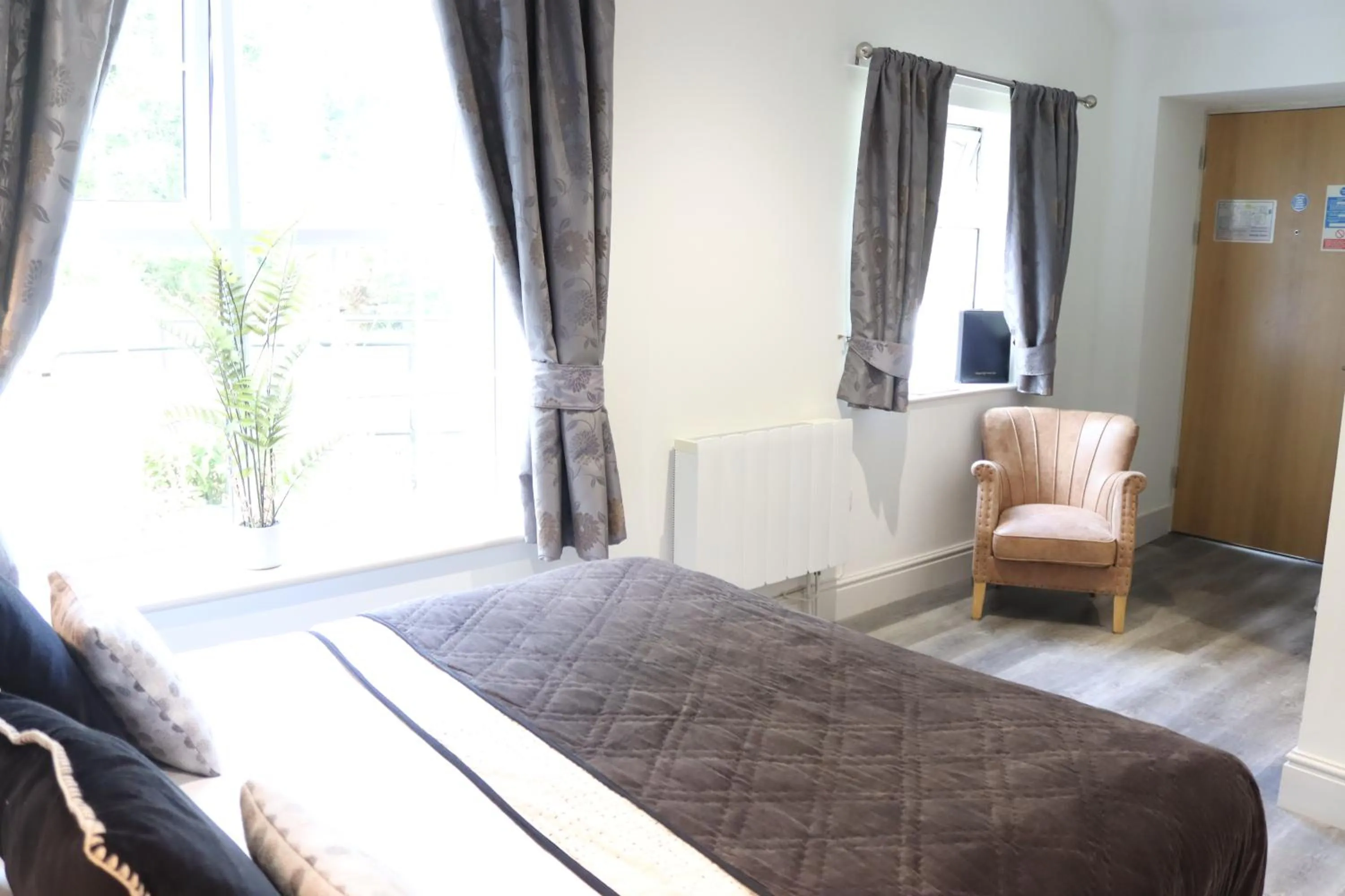 Bedroom, Bed in Gwesty Seren Hotel