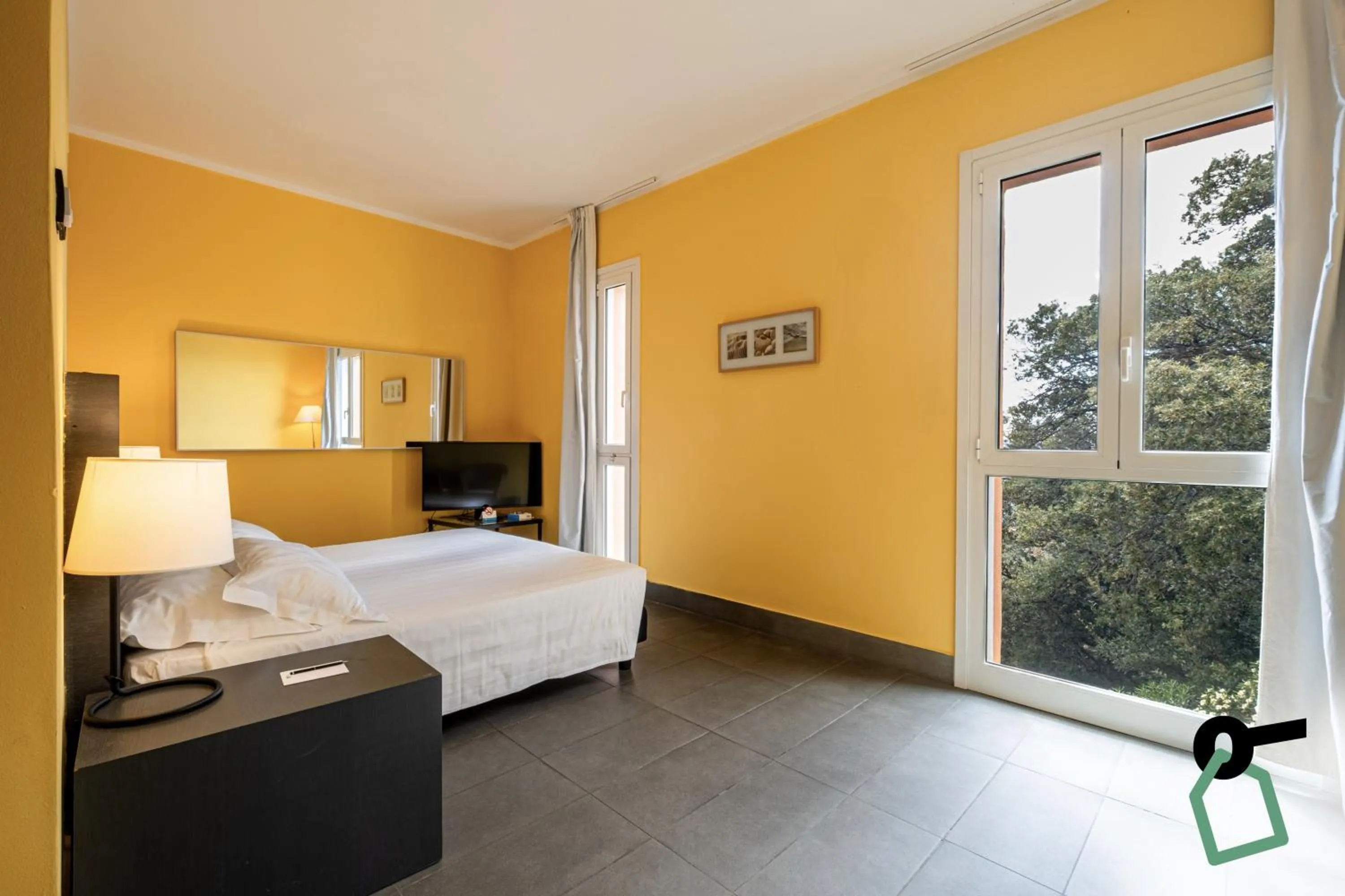 Double Room with Sea View in Hotiday Arenzano Pineta
