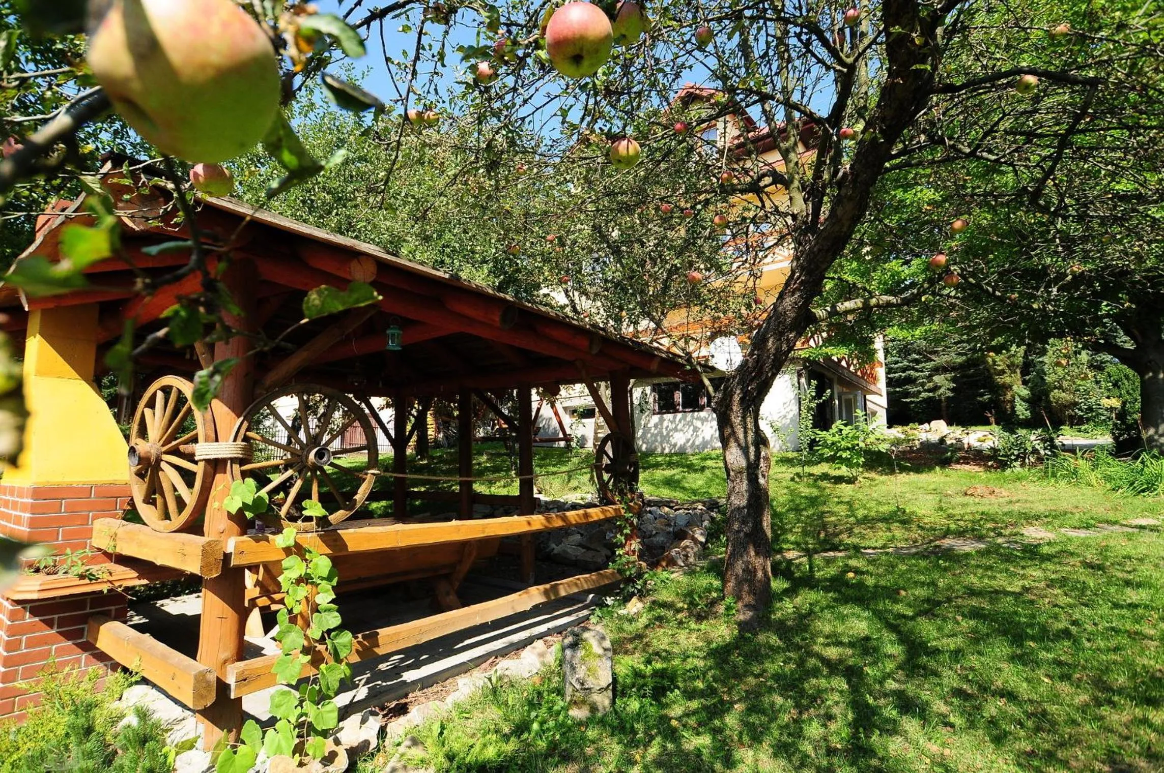 BBQ facilities in Dom Lwowski