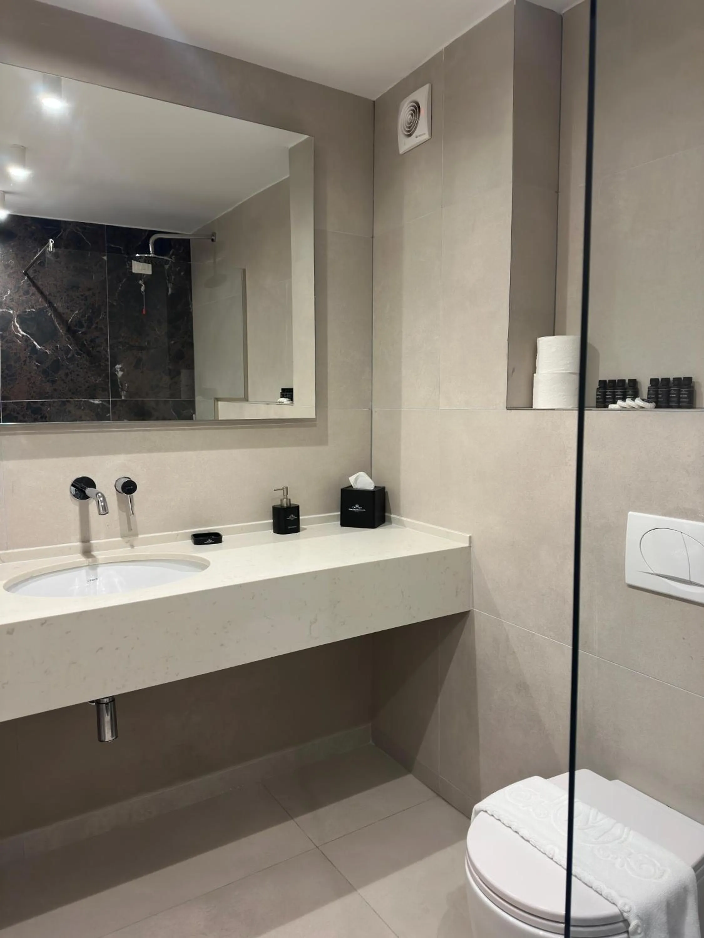 Toilet in Grand VM Conference & SPA