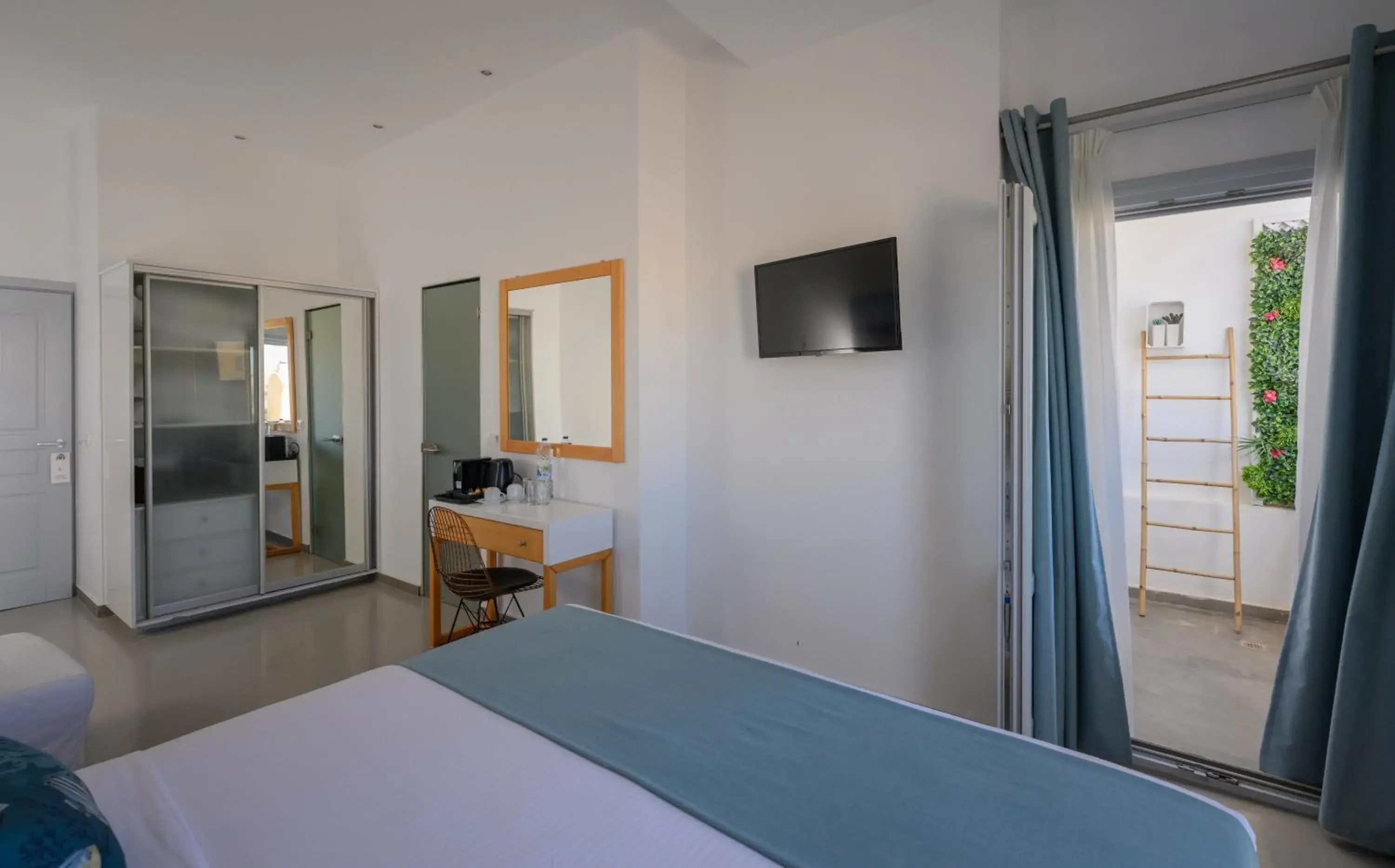 Bedroom, Bed in Impressive One Bedroom, Bed in Impressive One