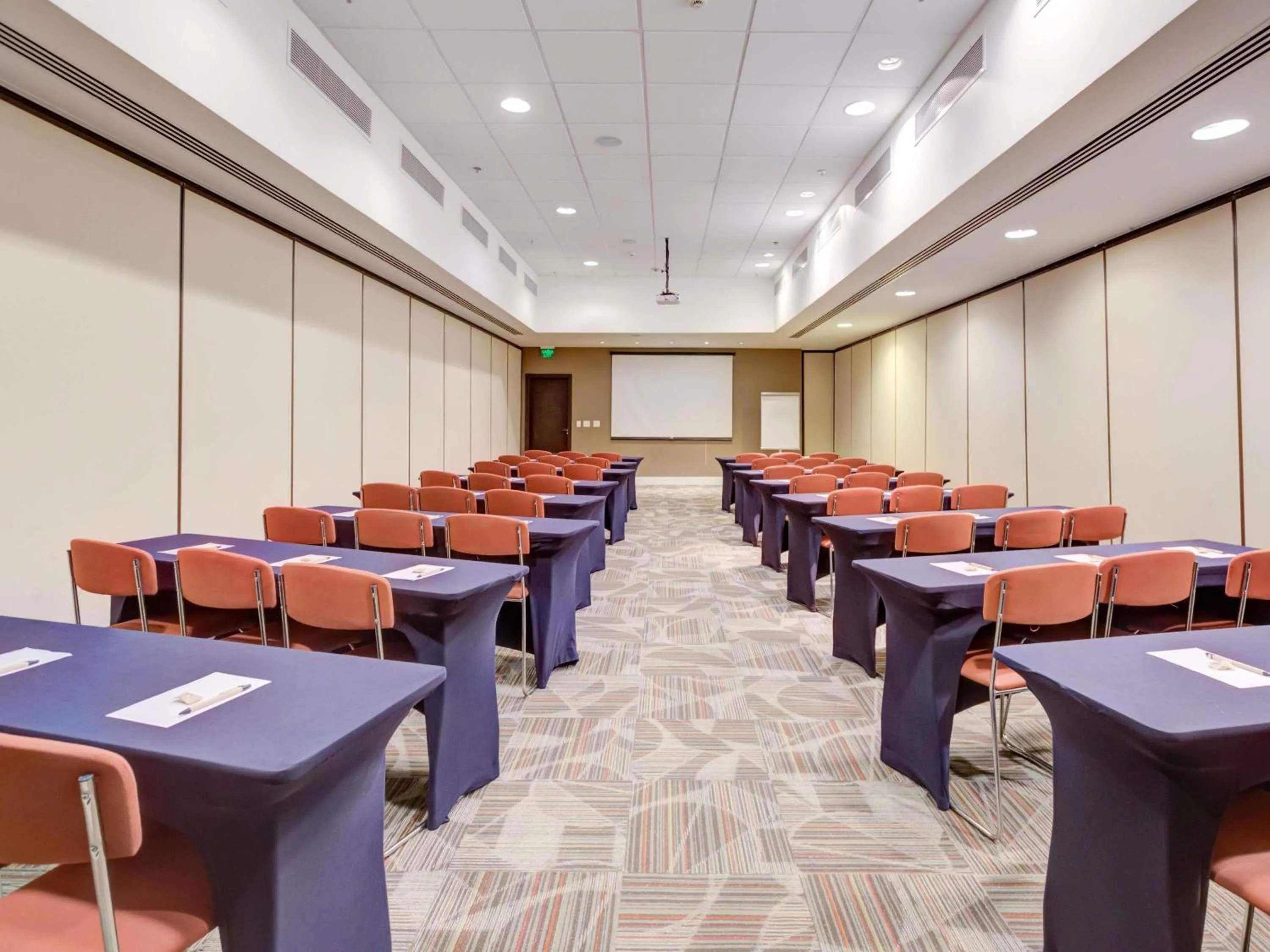 Meeting/conference room in ibis Rio de Janeiro Barra da Tijuca