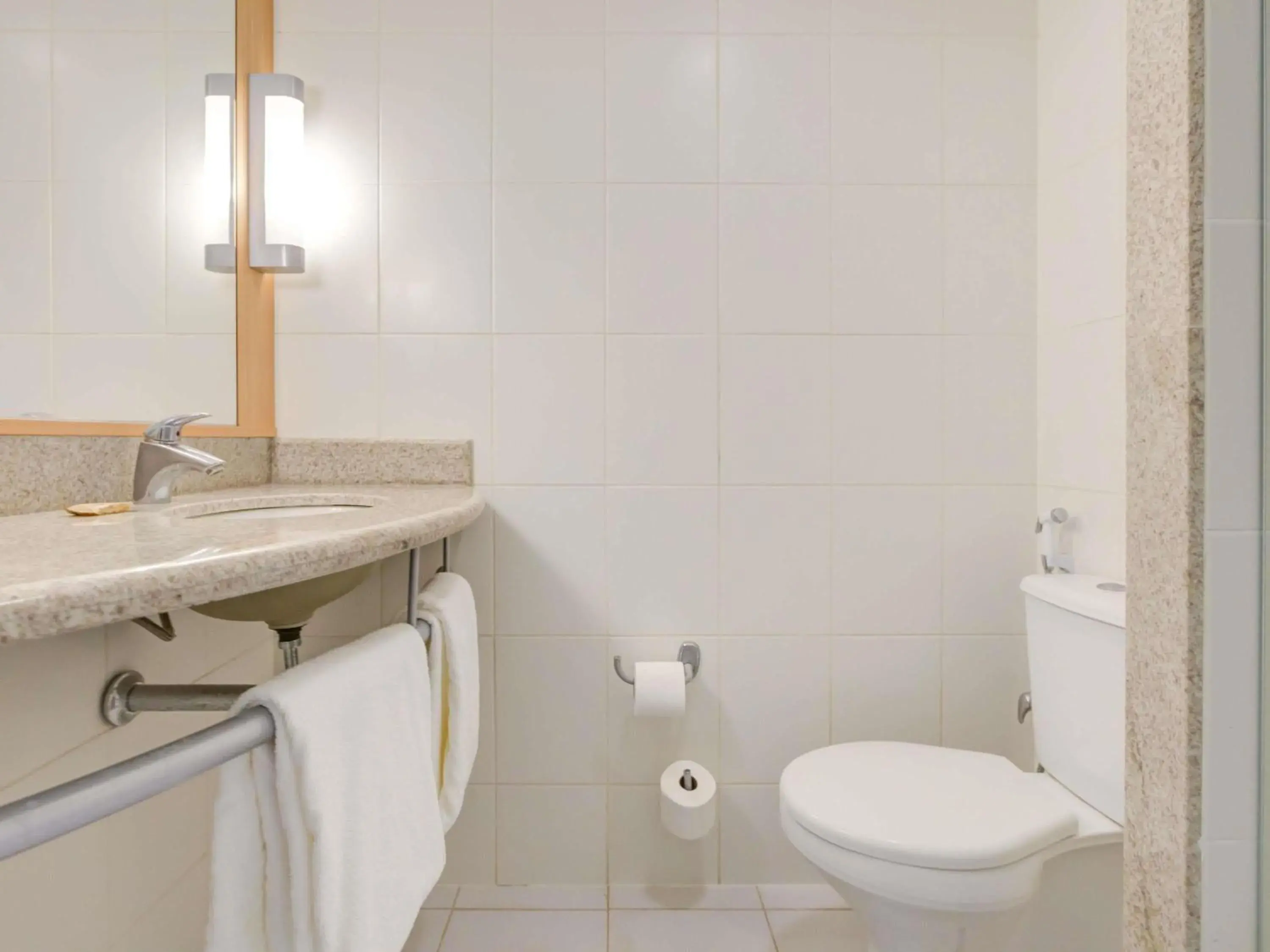 Bathroom in ibis Rio de Janeiro Barra da Tijuca Bathroom in ibis Rio de Janeiro Barra da Tijuca