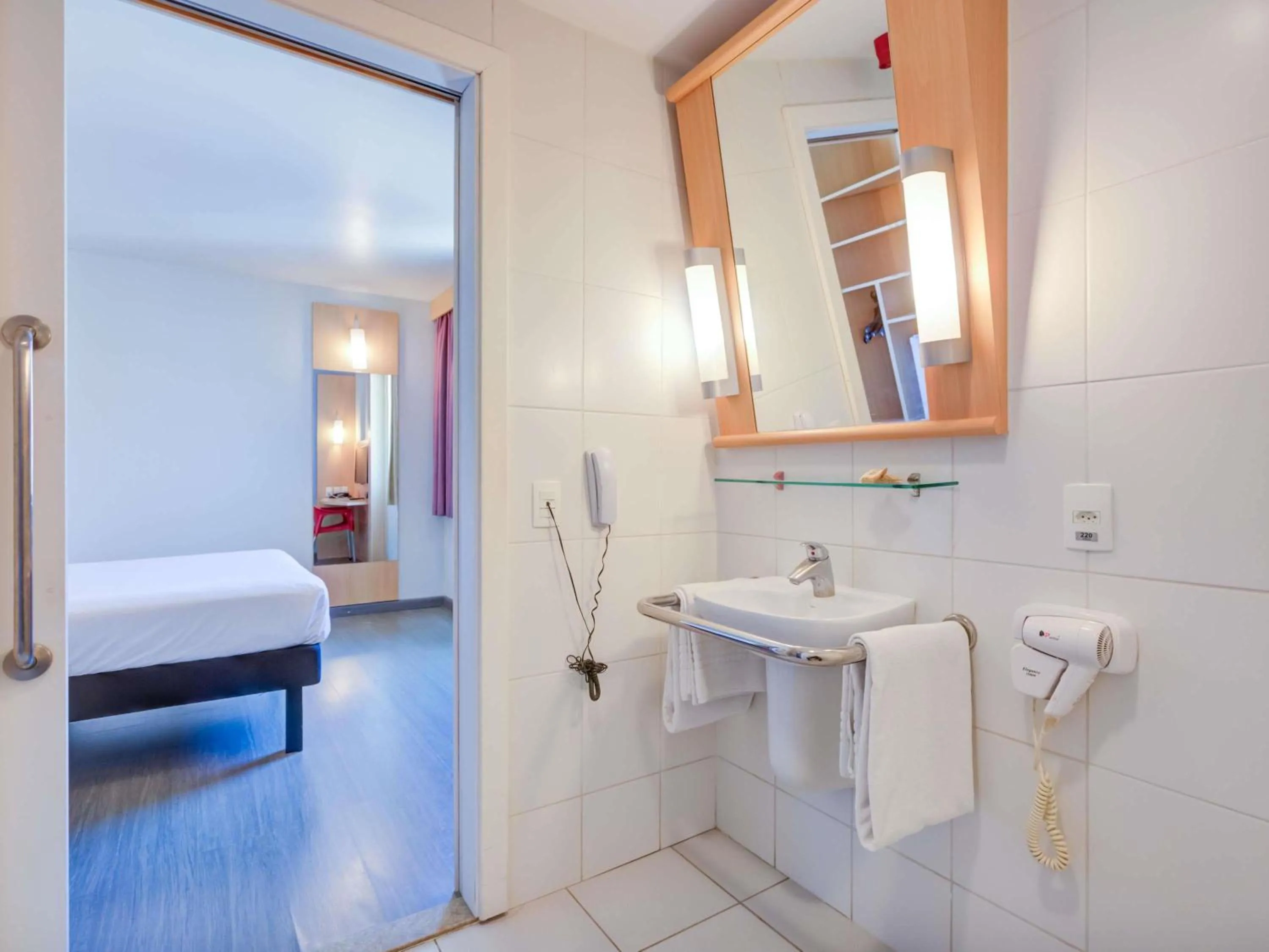 Bedroom, Bed in ibis Rio de Janeiro Barra da Tijuca