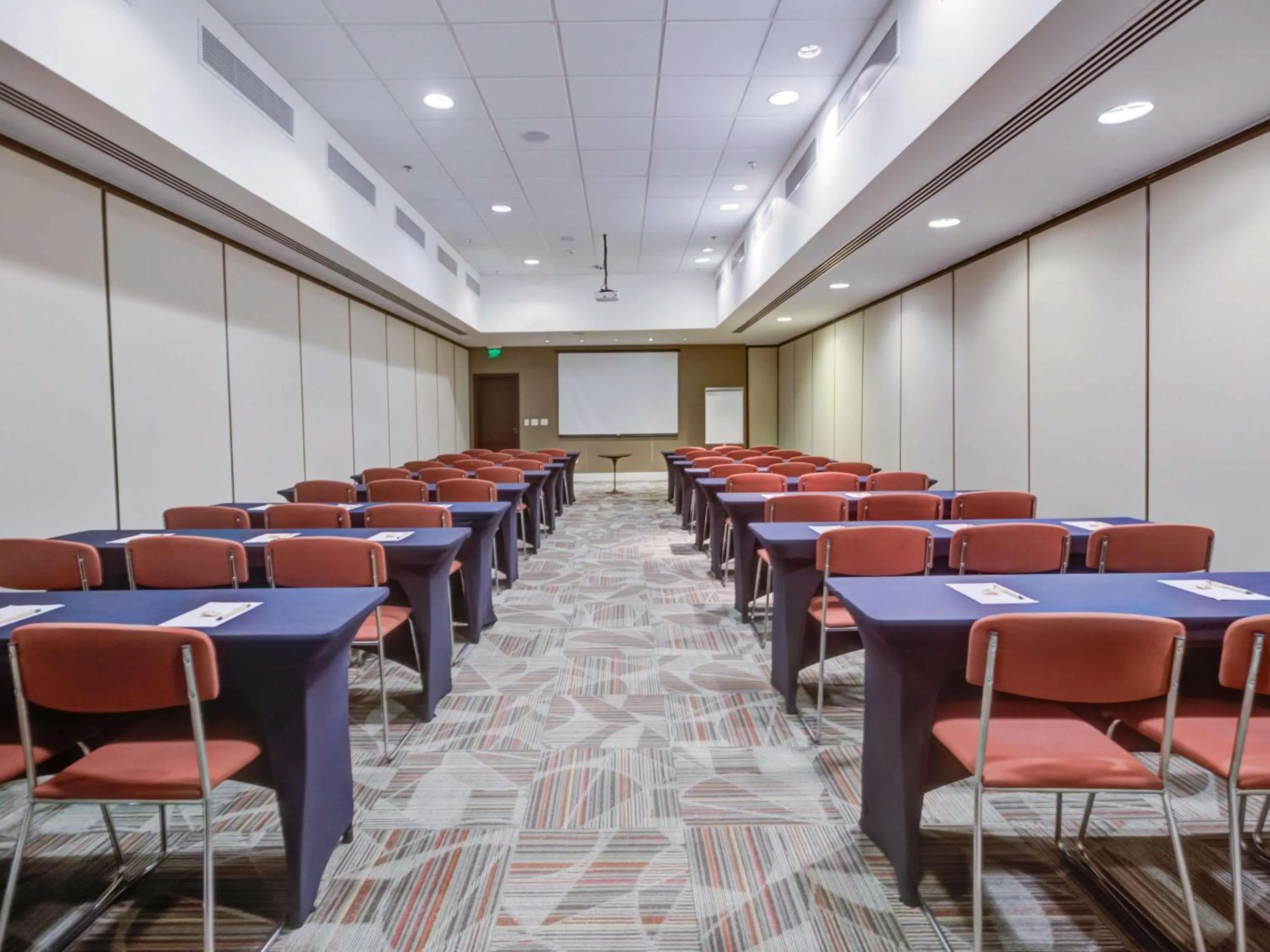 Meeting/conference room in ibis Rio de Janeiro Barra da Tijuca
