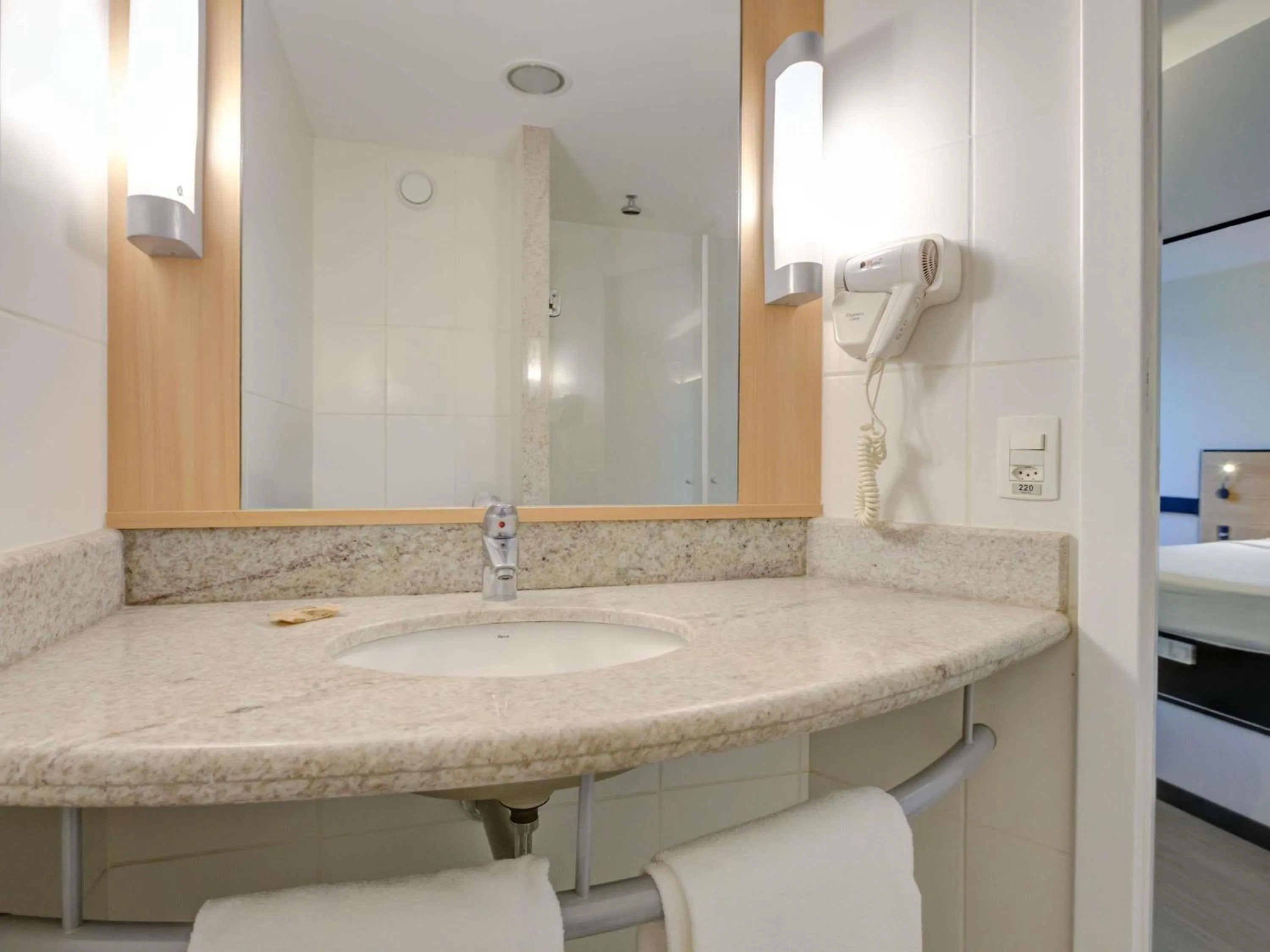 Bedroom in ibis Rio de Janeiro Barra da Tijuca