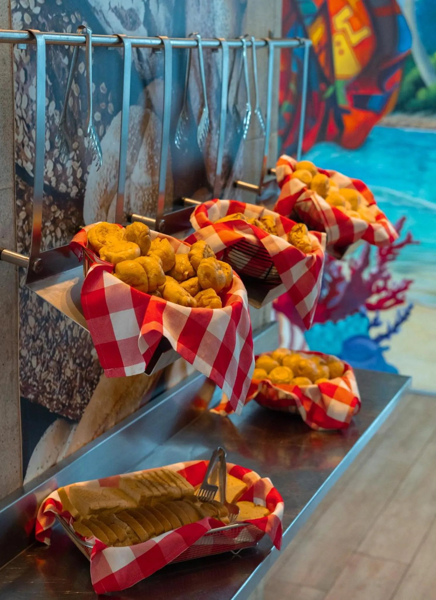 Restaurant/places to eat in ibis Cartagena Marbella