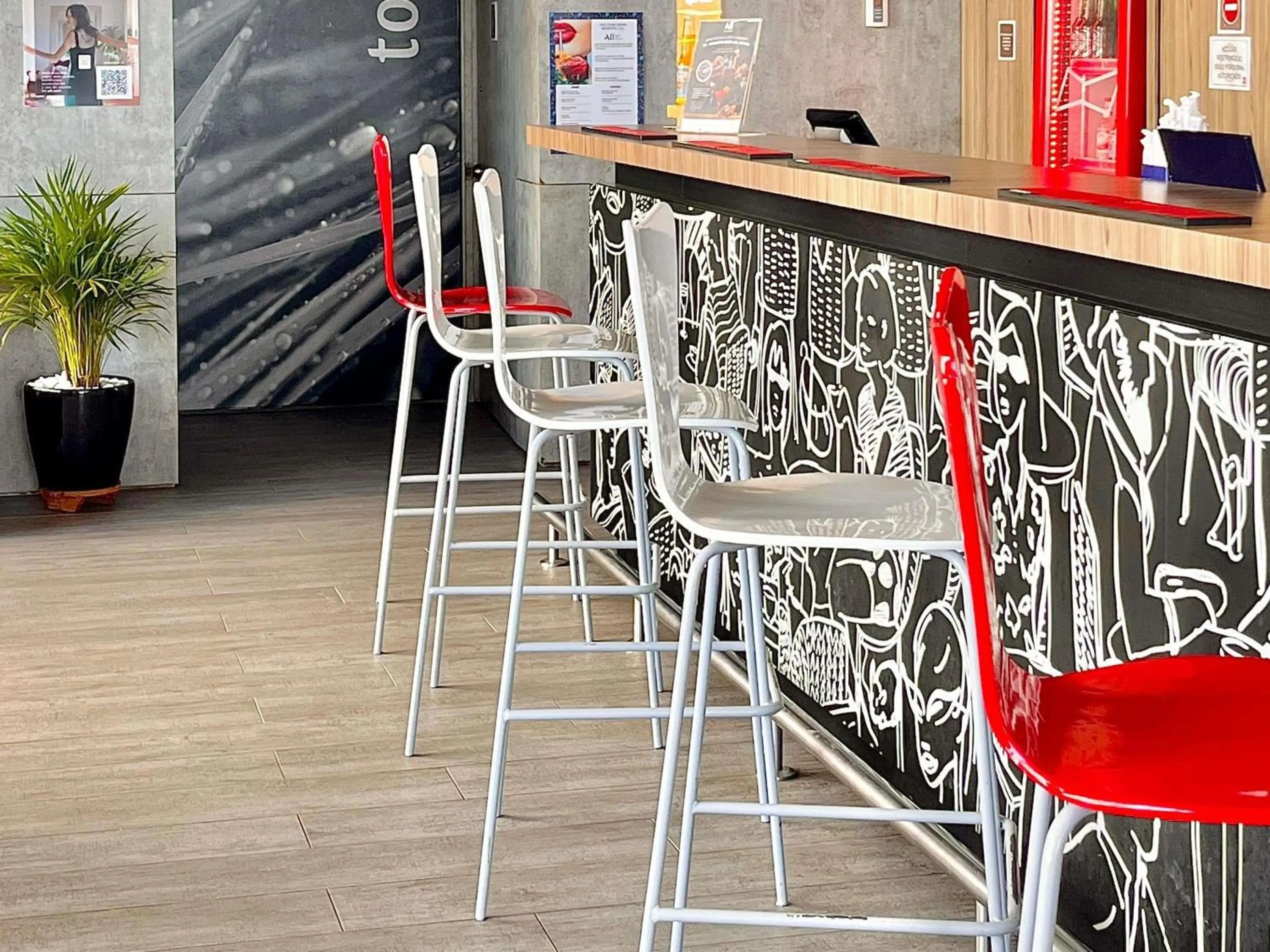 Lounge or bar in ibis Cartagena Marbella