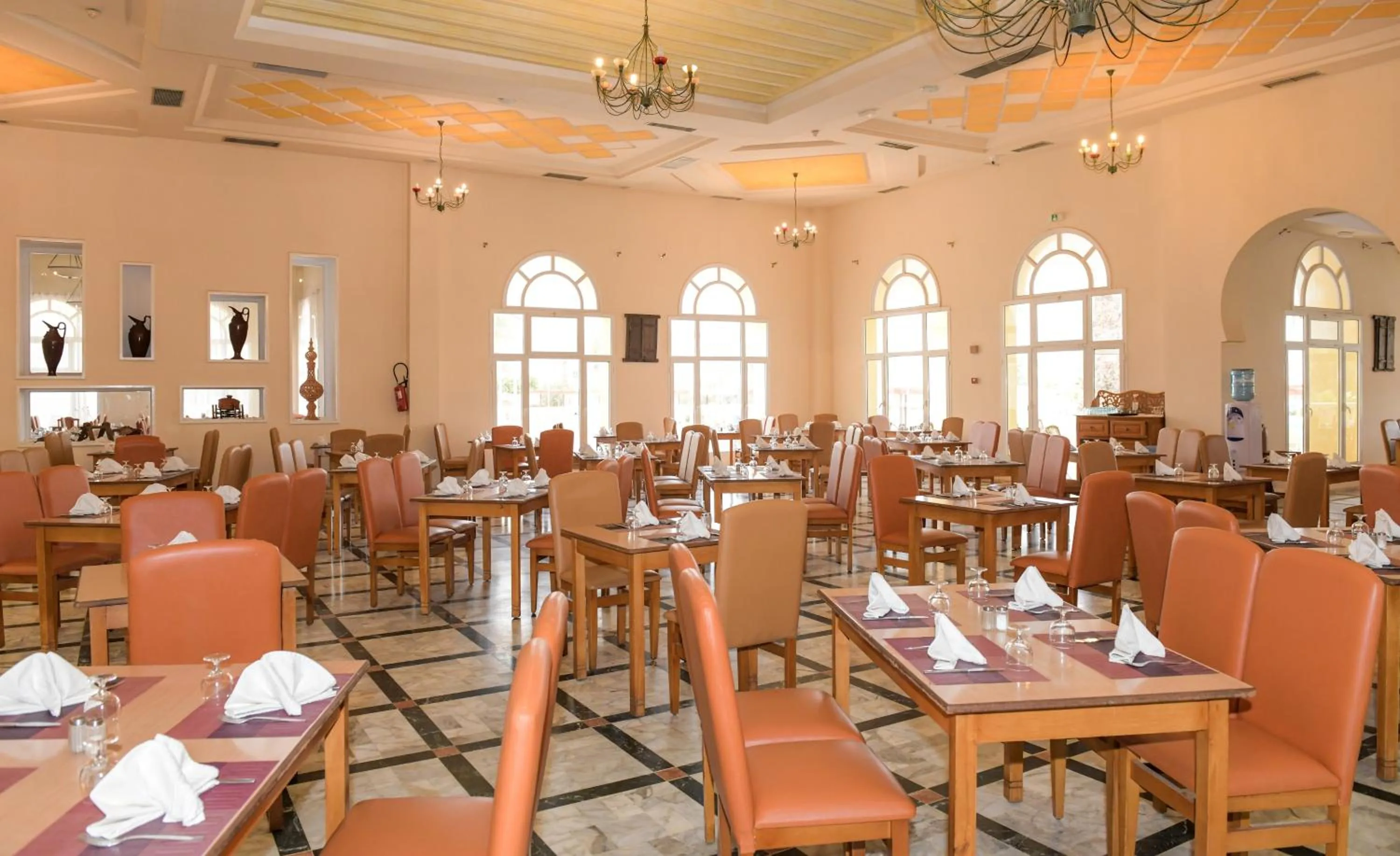 Restaurant/places to eat in Djerba Castille- Family Only