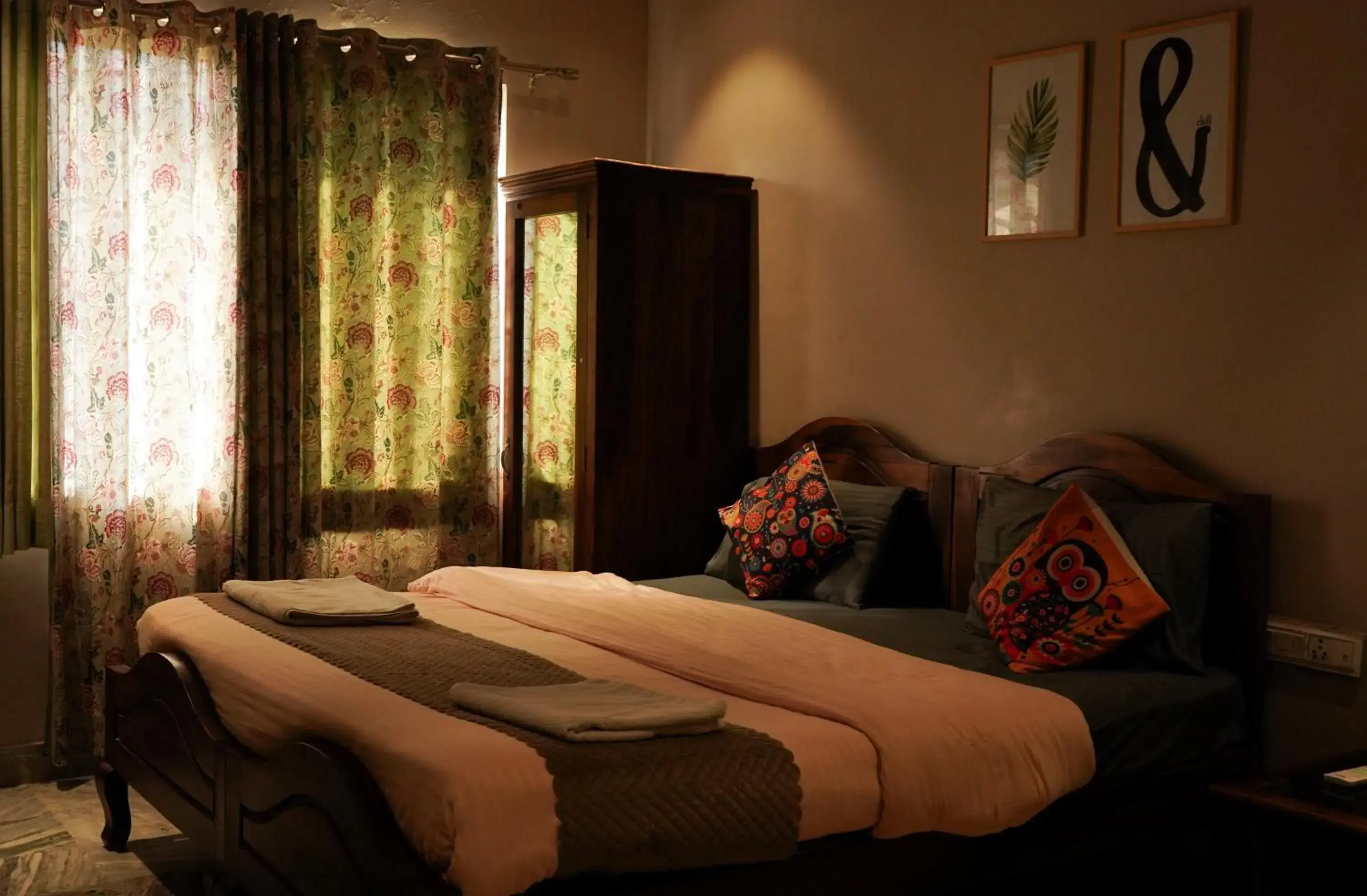 Photo of the whole room, Bed in J Startup House - Coliving & Coworking, Jaipur - C Scheme Photo of the whole room, Bed in J Startup House - Coliving & Coworking, Jaipur - C Scheme