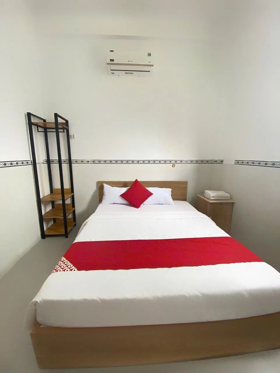 LUXURY Motel